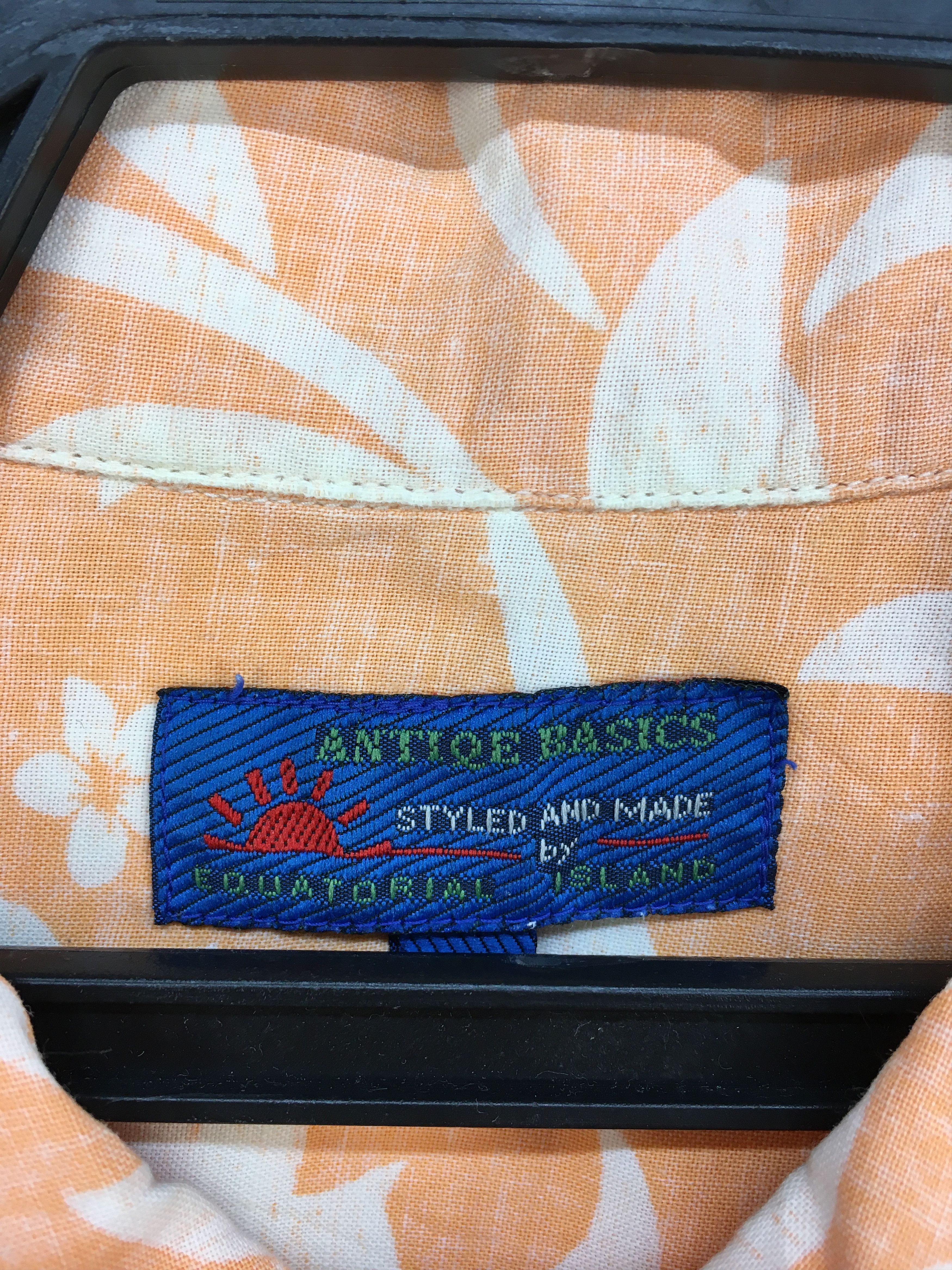 Japanese Brand Vintage EQUATORIAL ISLAND Reverse Print Hawaiian Shirt Size US M / EU 48-50 / 2 - 6 Thumbnail