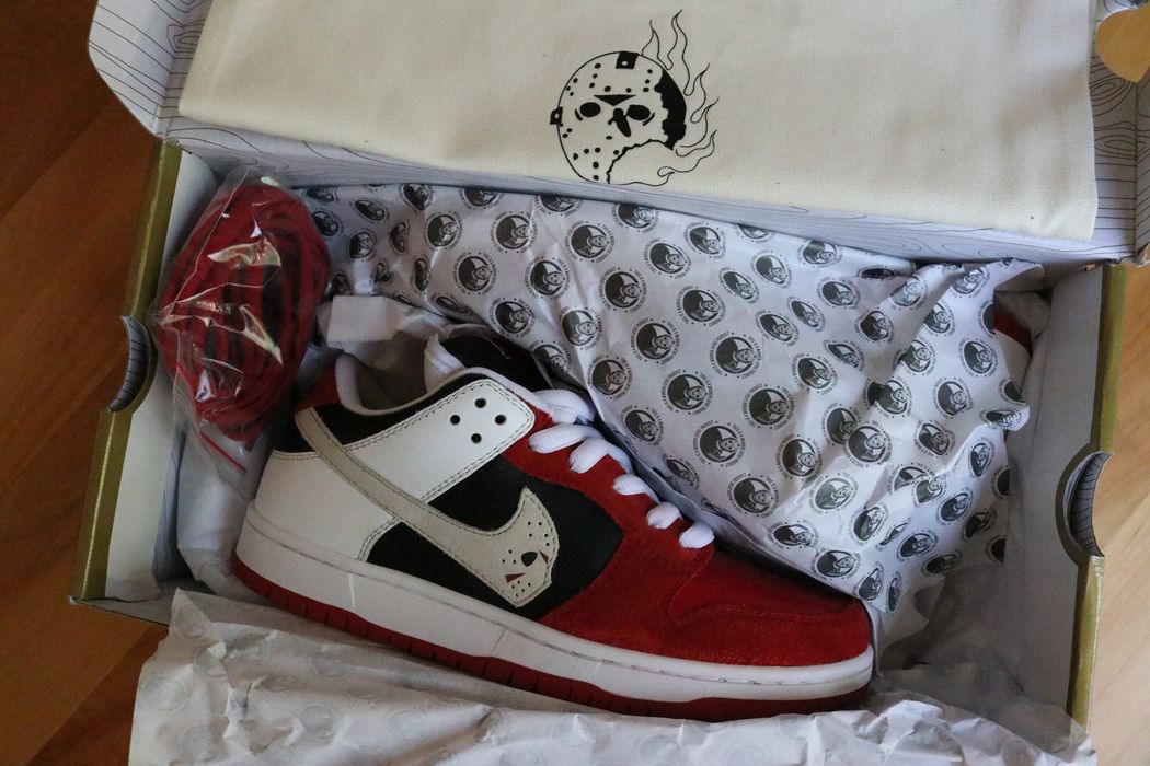 jason sb dunk low