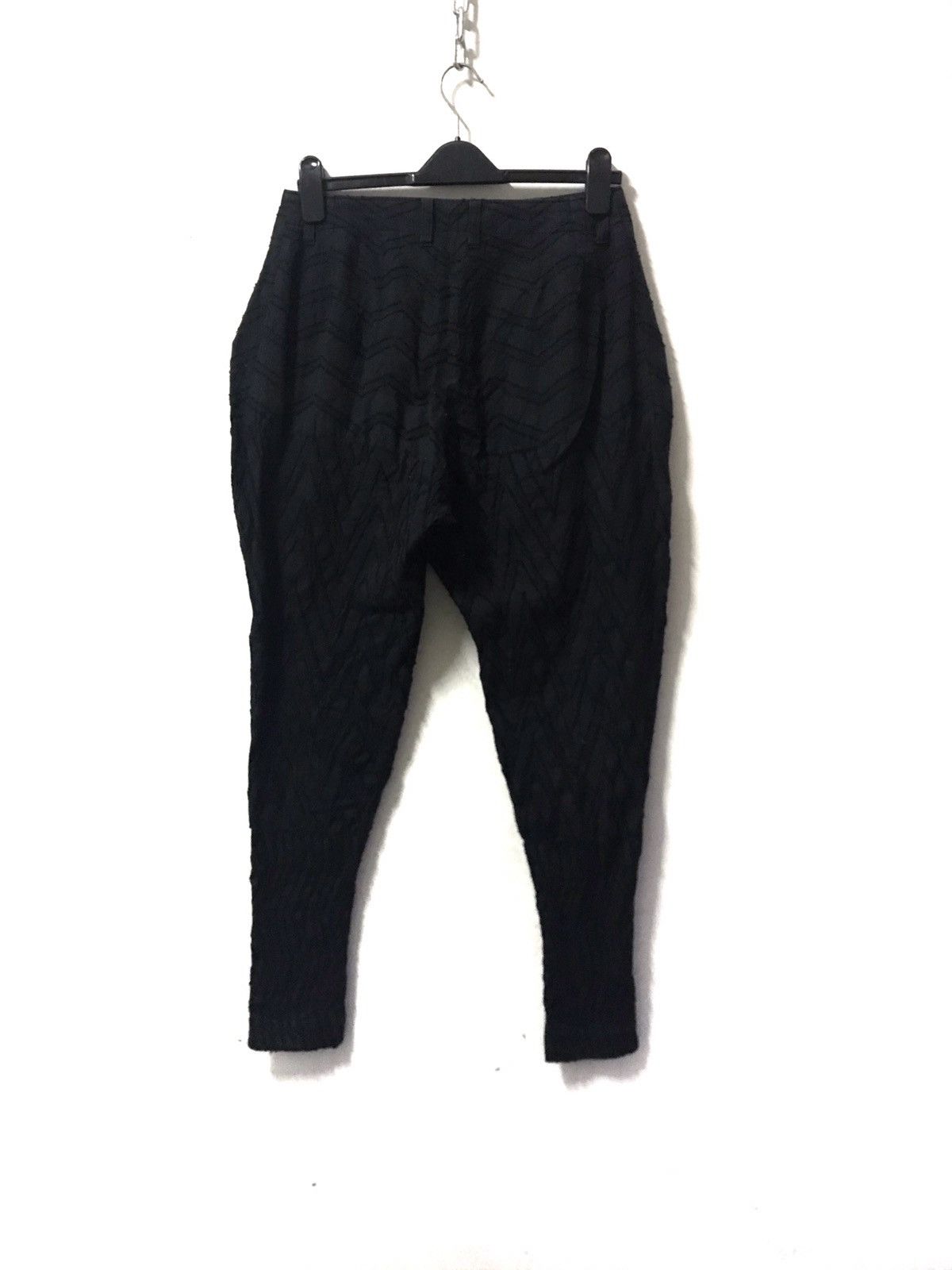 Issey Miyake ‼️RARE‼️Issey Miyake Croppped Length Trousers Size US 31 - 7 Thumbnail