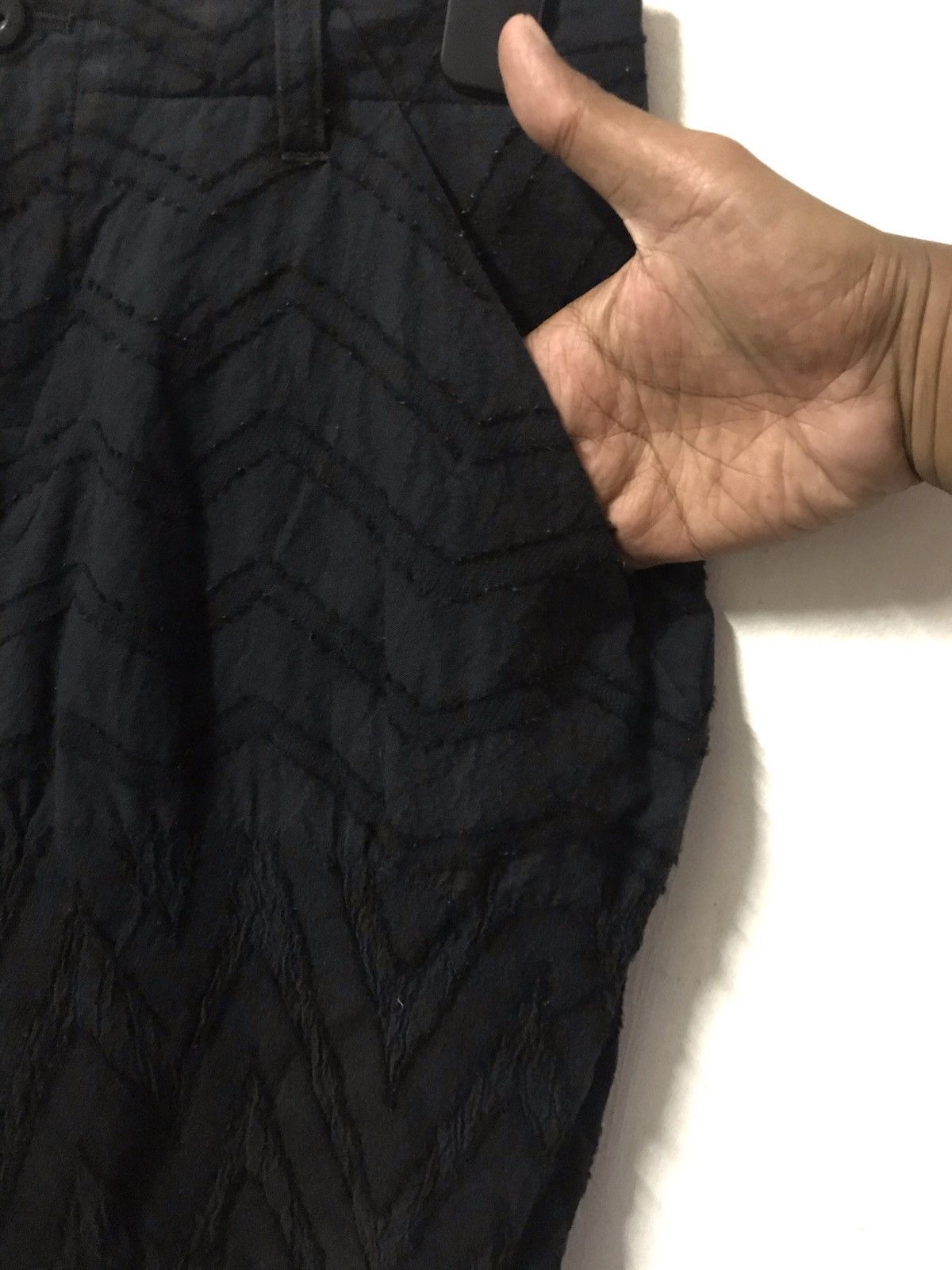 Issey Miyake ‼️RARE‼️Issey Miyake Croppped Length Trousers Size US 31 - 4 Thumbnail