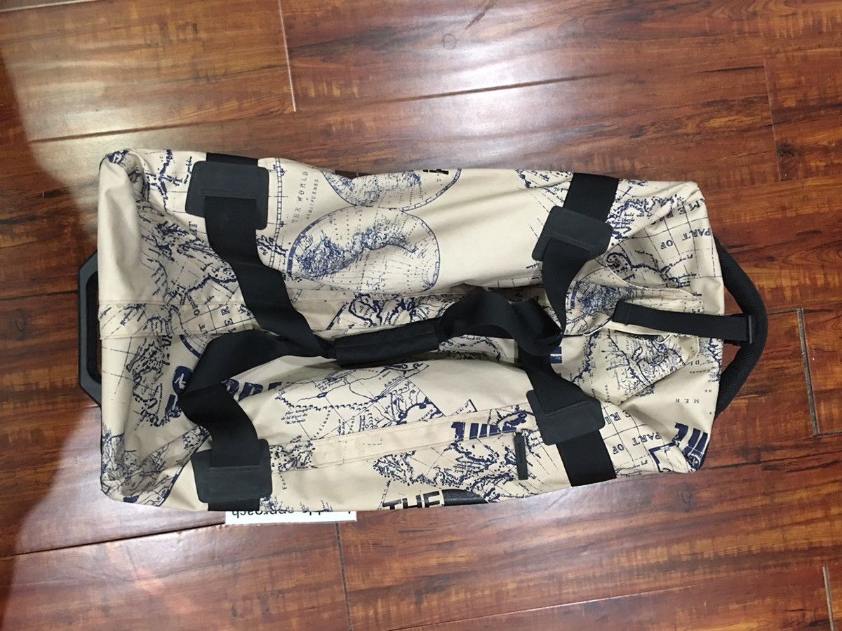 Supreme supreme the north face Wayfinder 25 Rolling Bag | Grailed