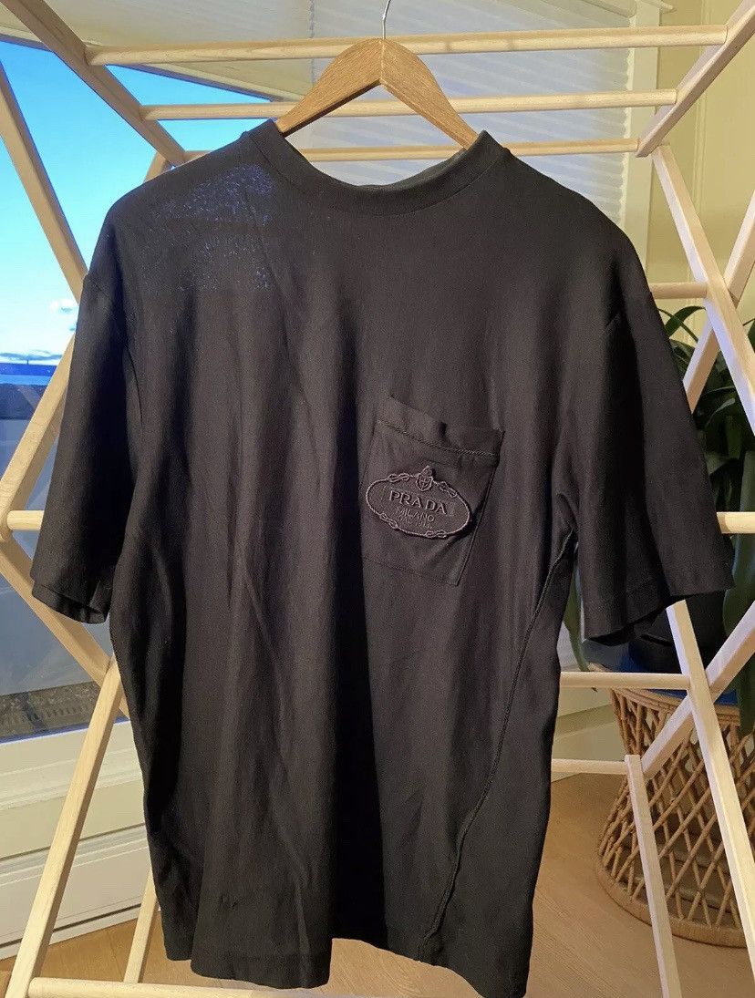 Prada Prada embroidered pocket and back tshirt Size US L / EU 52-54 / 3 - 1 Thumbnail