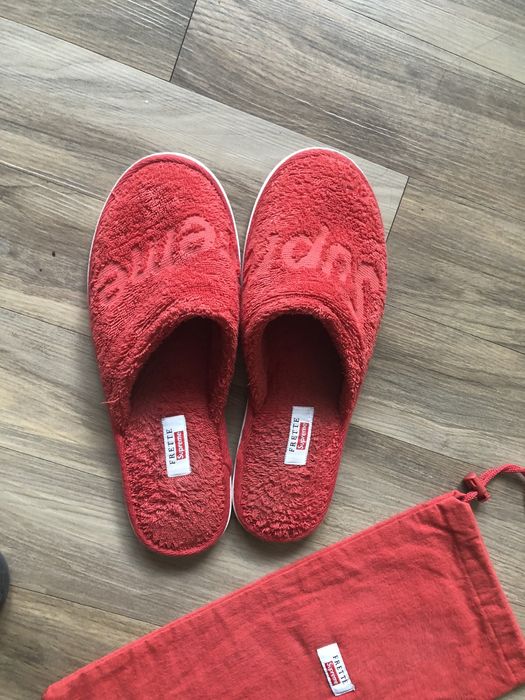 Supreme New Supreme Frette Slippers Red 8-10 | Grailed