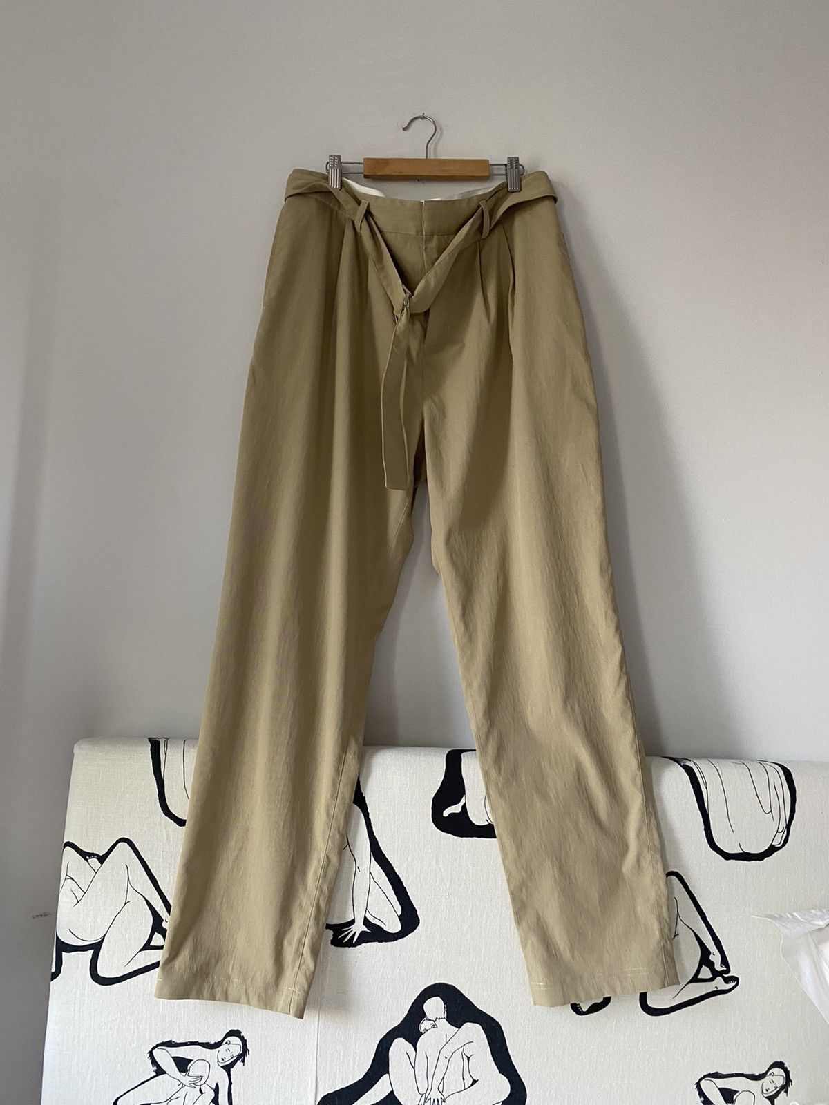 Totokaelo Archive NWT Totokaelo Archive Tan Belted Trousers 32 Size US 32 / EU 48 - 1 Thumbnail