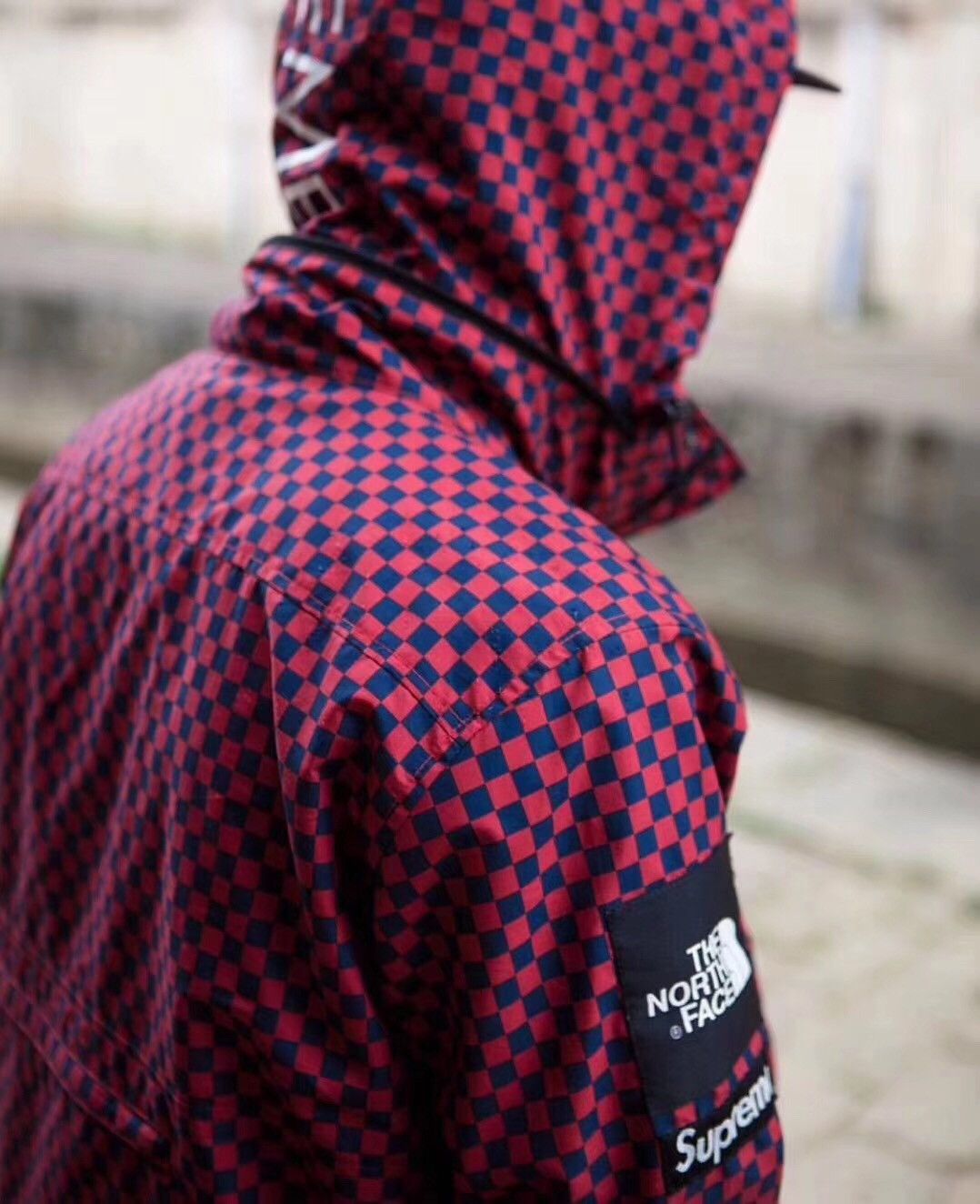 Supreme × The North Face Supreme the north face tnf red checkered pullover jacket Size US M / EU 48-50 / 2 - 3 Thumbnail