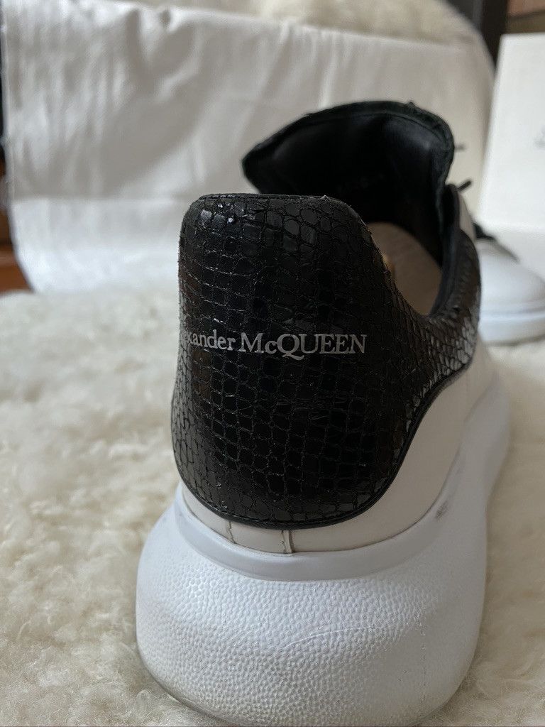 Alexander McQueen Alexander McQueen Oversized Sneaker Size US 11 / EU 44 - 6 Thumbnail