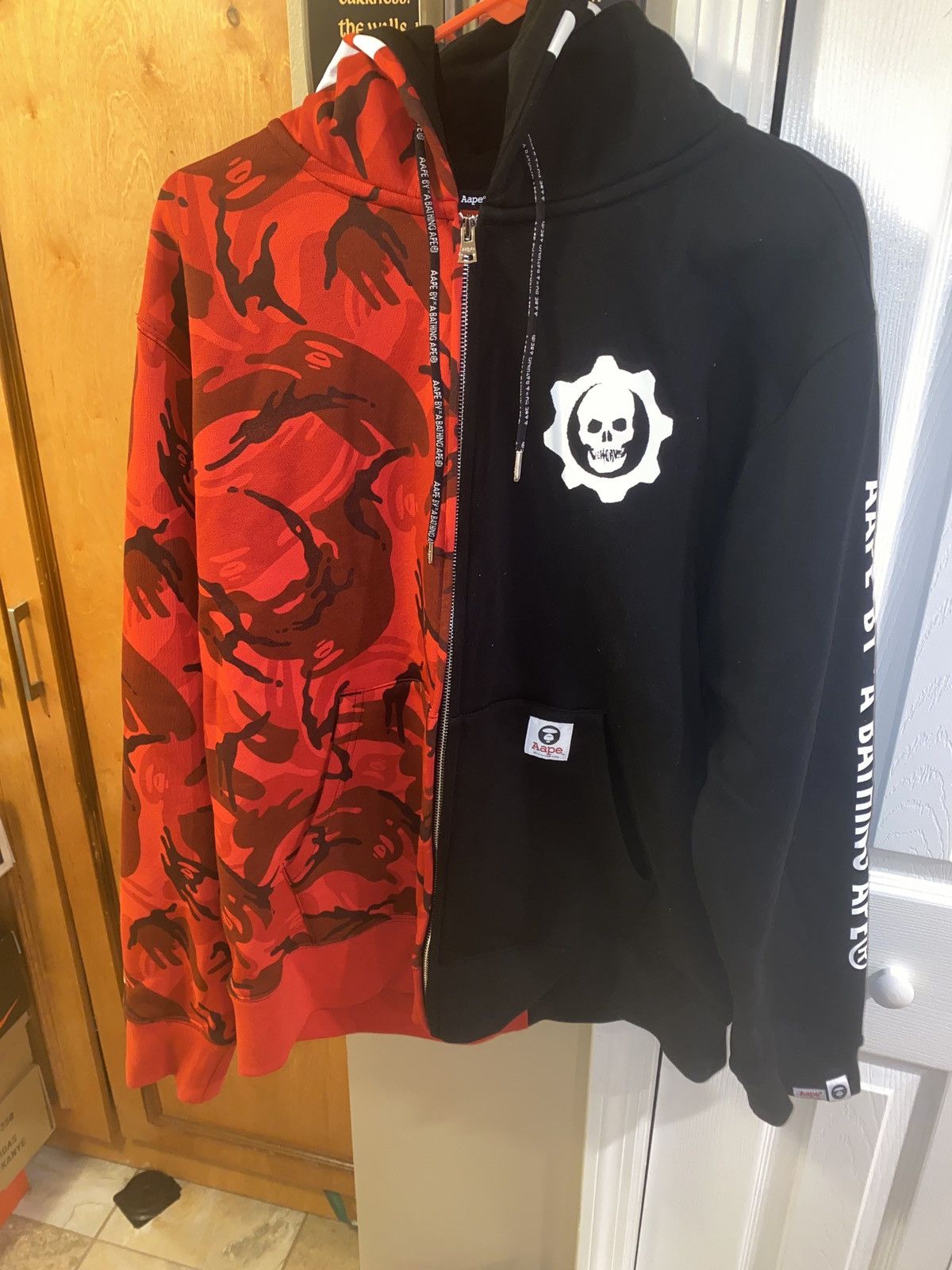 Gears of war 5 Rare Aape By good bathing Ape Hoodie Size M/L