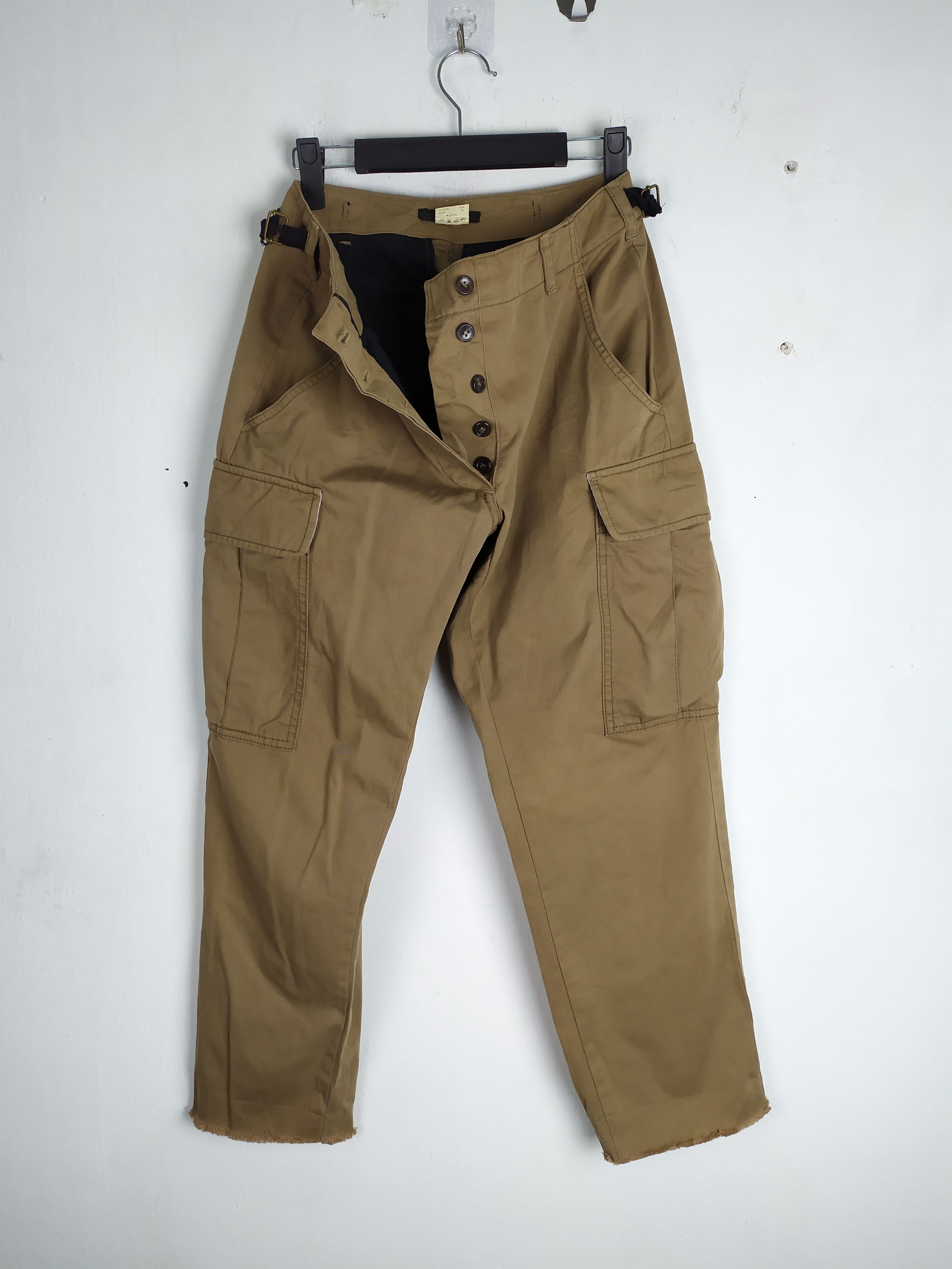 Japanese Brand Japanese brand Gia Cargo Pants Multipocket waist 26 Size US 26 / EU 42 - 1 Thumbnail