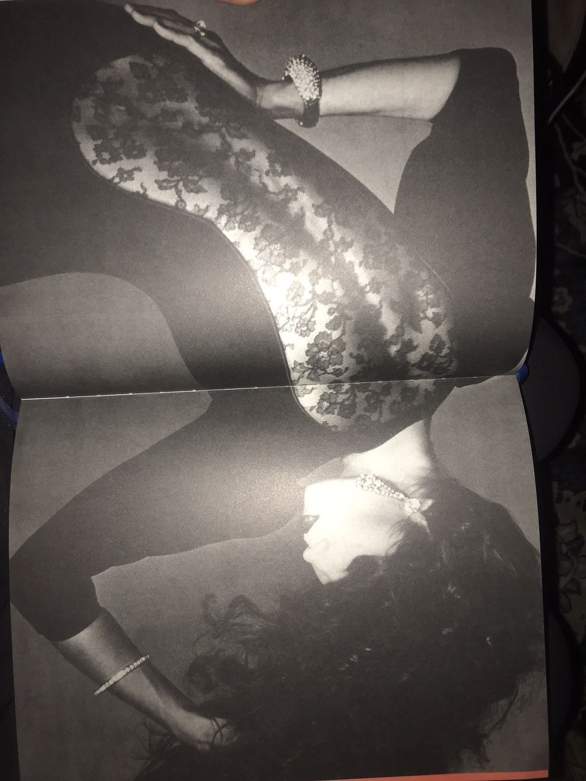 Vintage × Yves Saint Laurent *RARE* OG Print Yves Saint Laurent YSL Accessories Book Size ONE SIZE - 8 Thumbnail