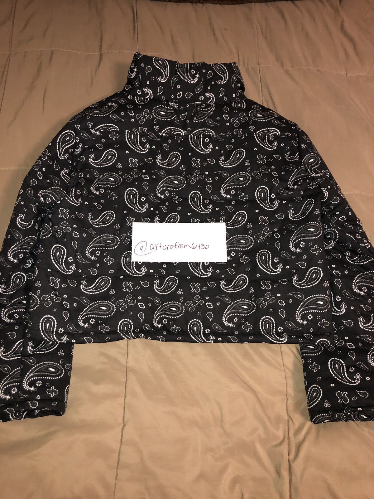 MNML PAISLEY CROPPED PUFFER Size US L / EU 52-54 / 3 - 2 Thumbnail