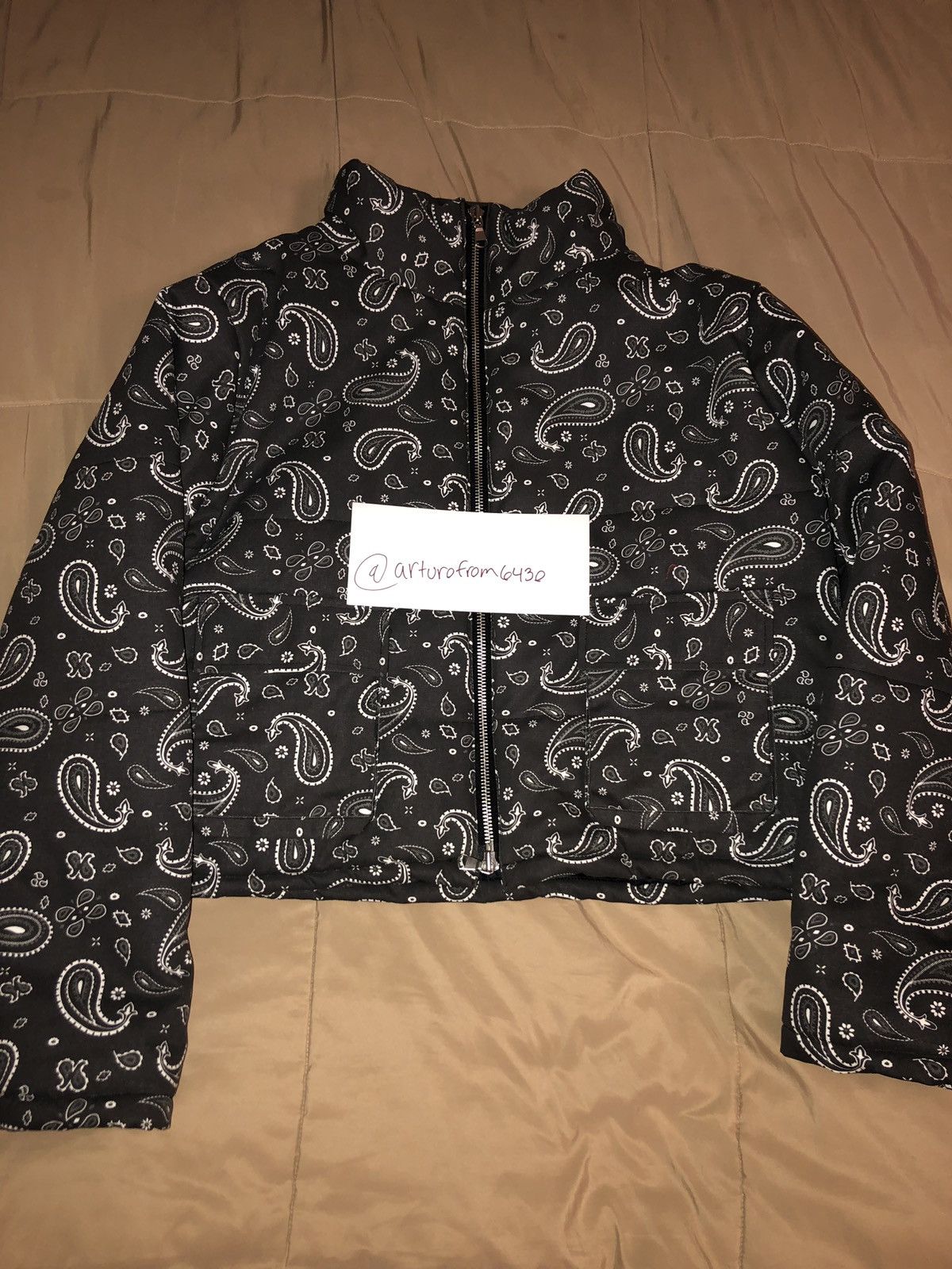 MNML PAISLEY CROPPED PUFFER Size US L / EU 52-54 / 3 - 1 Thumbnail