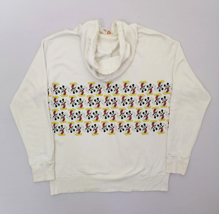 Uniqlo x disney discount hoodie