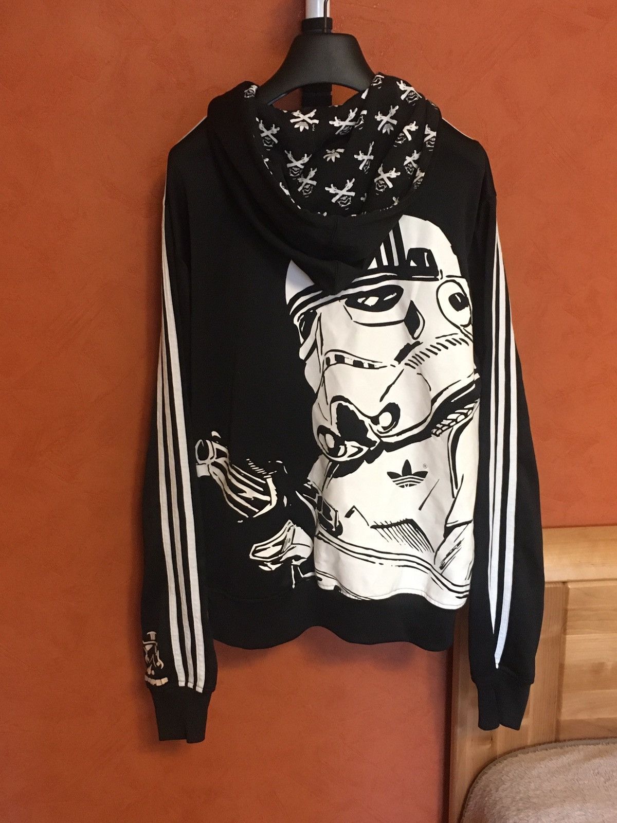 Adidas star wars hoodie stormtrooper best sale