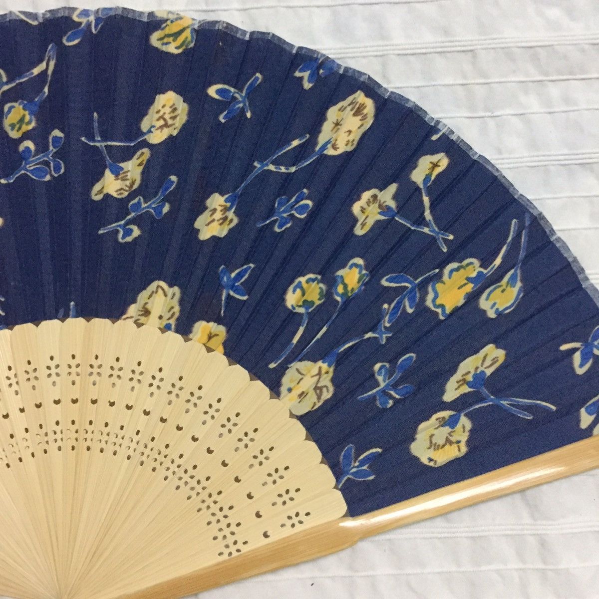 Japanese Brand Traditional Japanese Hand Paper Fan Size ONE SIZE - 5 Thumbnail