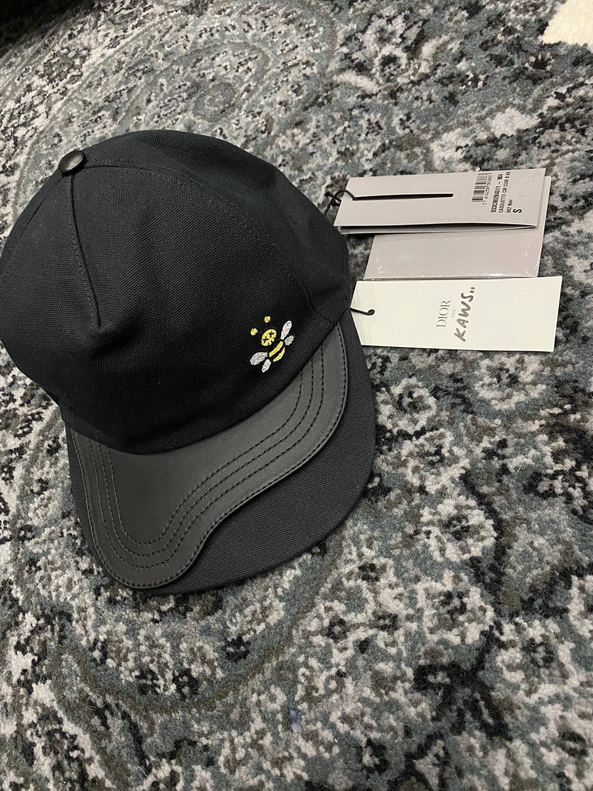 Dior × Kaws F/W 19' Dior x Kaws Bee Embroidered Cap/Hat