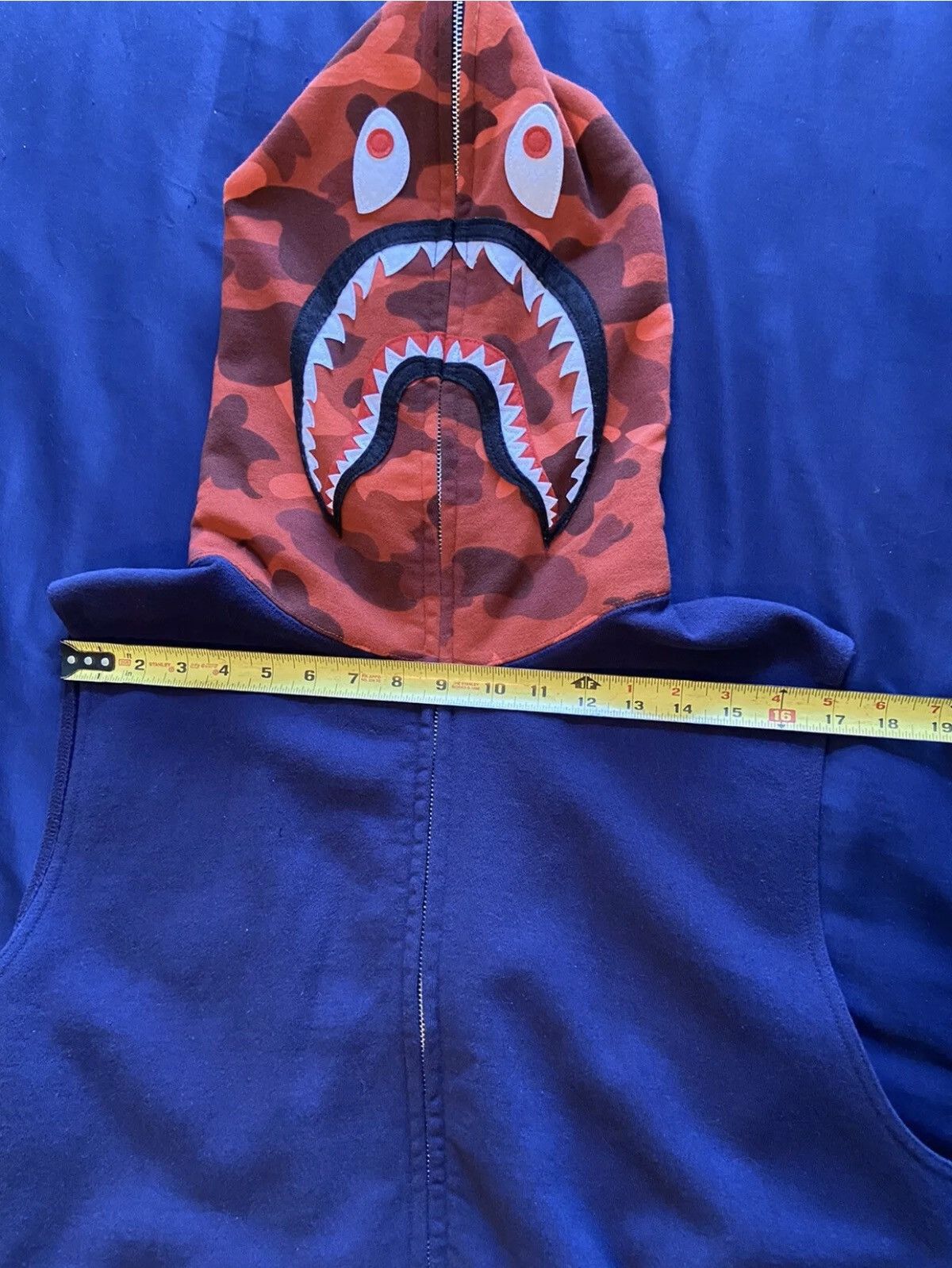 Bape Bape Sleeveless Shark Hoodie Size US L / EU 52-54 / 3 - 6 Thumbnail