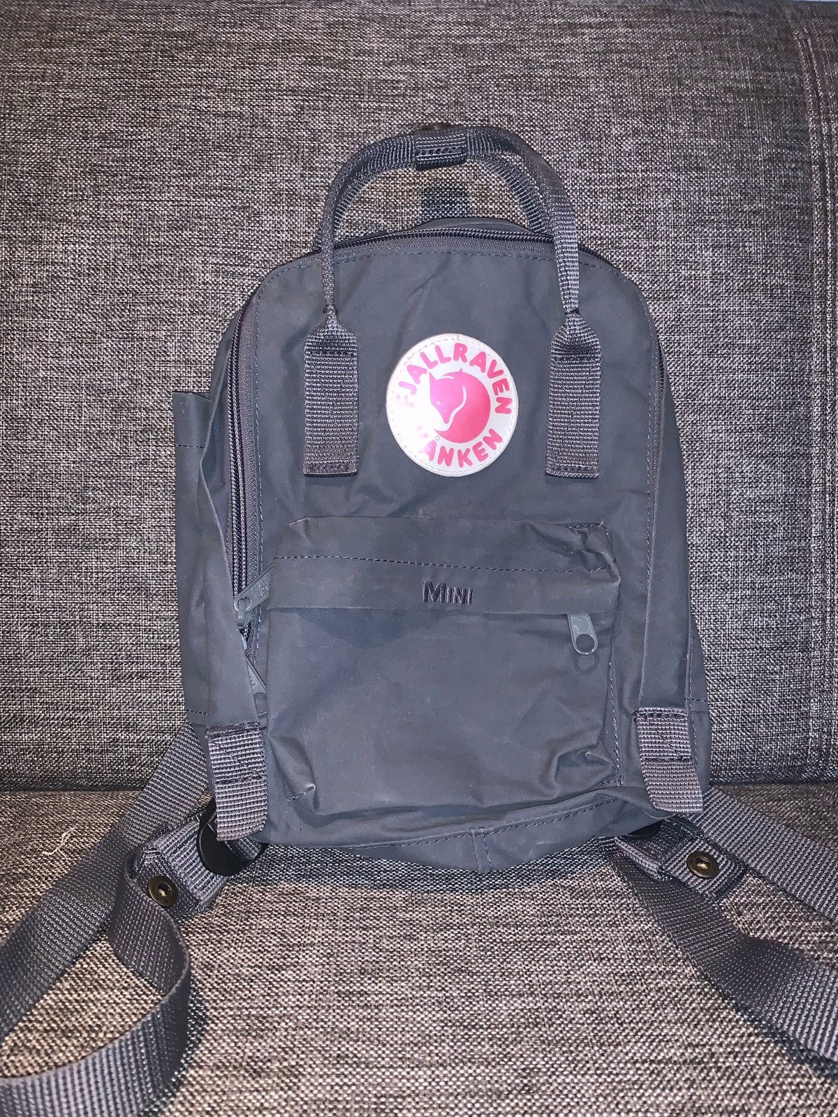 Kanken mini or classic clearance