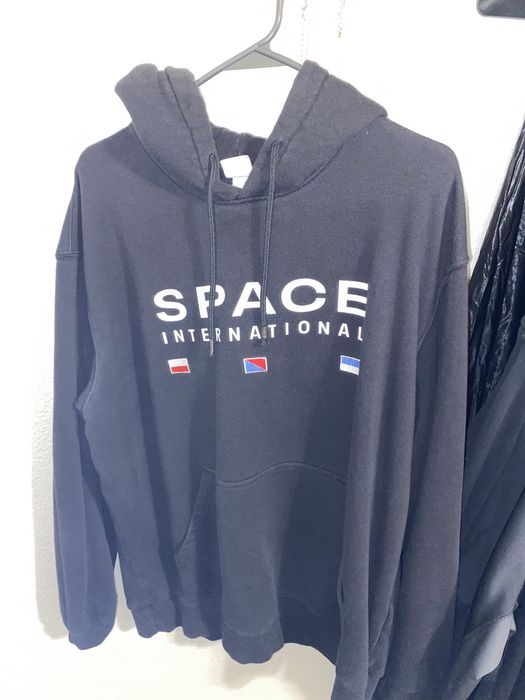 Space international hot sale hoodie h&m