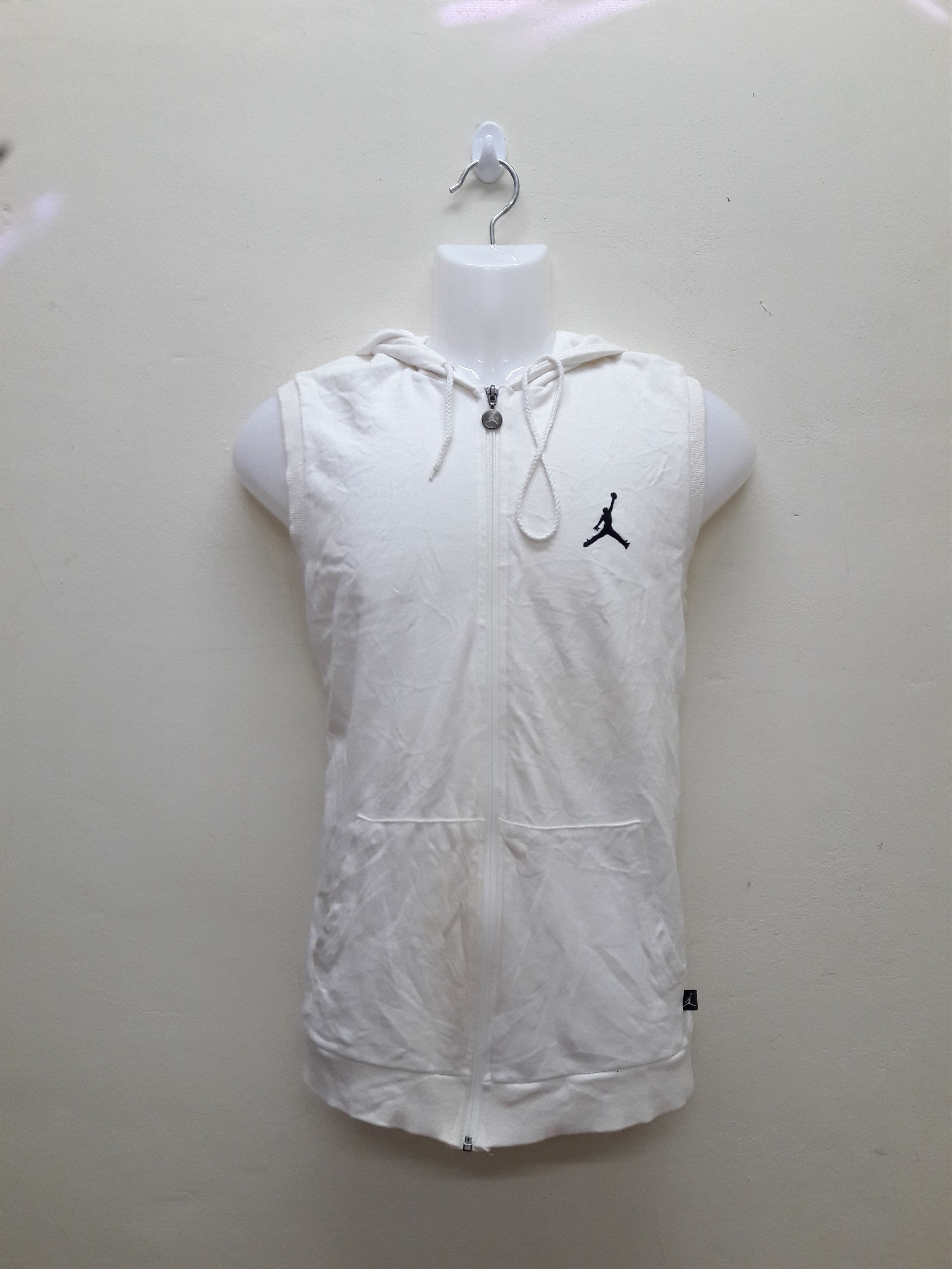 Streetwear Vintage Air Jordan Sleeveless vest jacket skate Hoodie Grailed