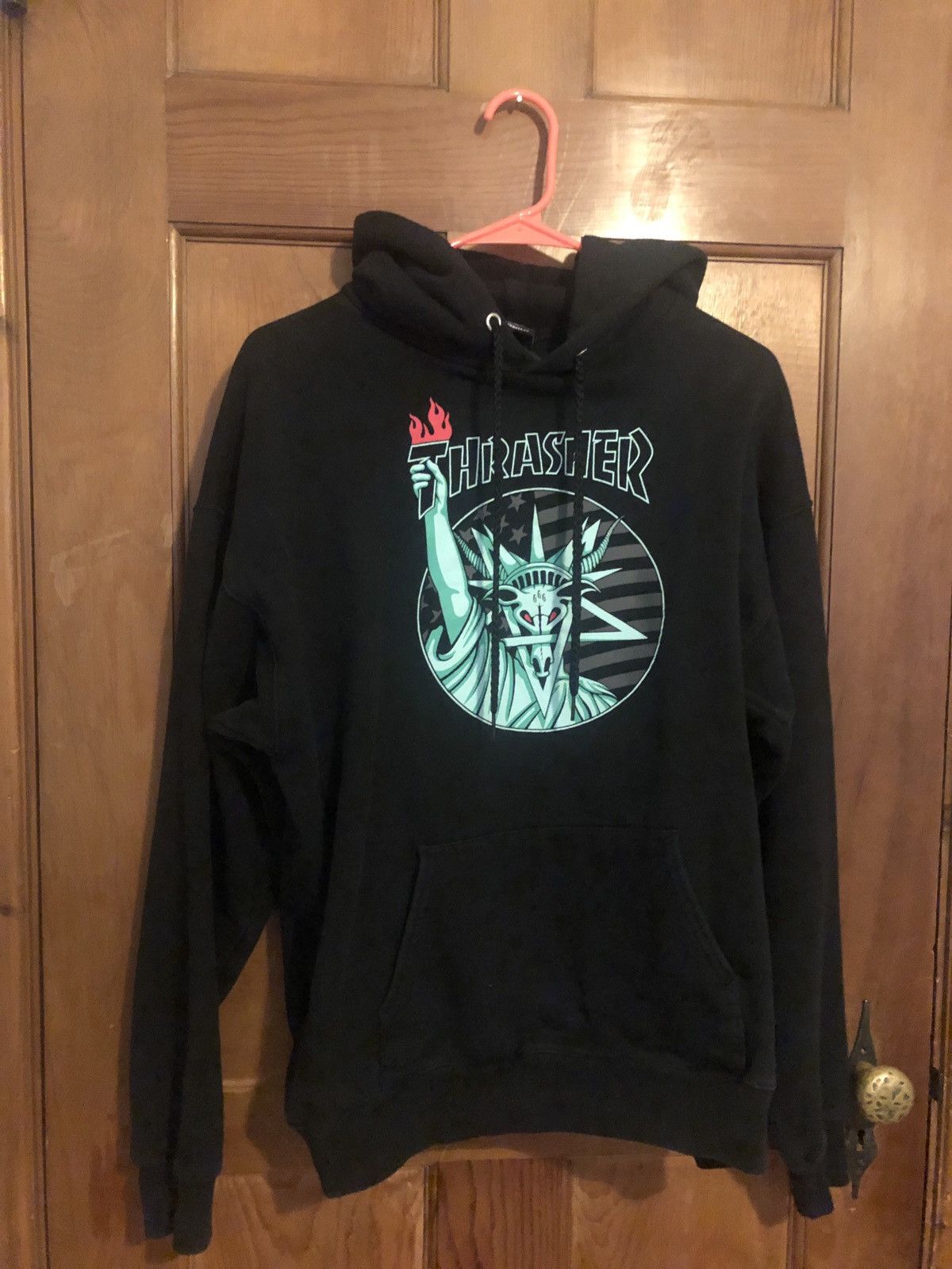 Thrasher statue of liberty hoodie hot sale