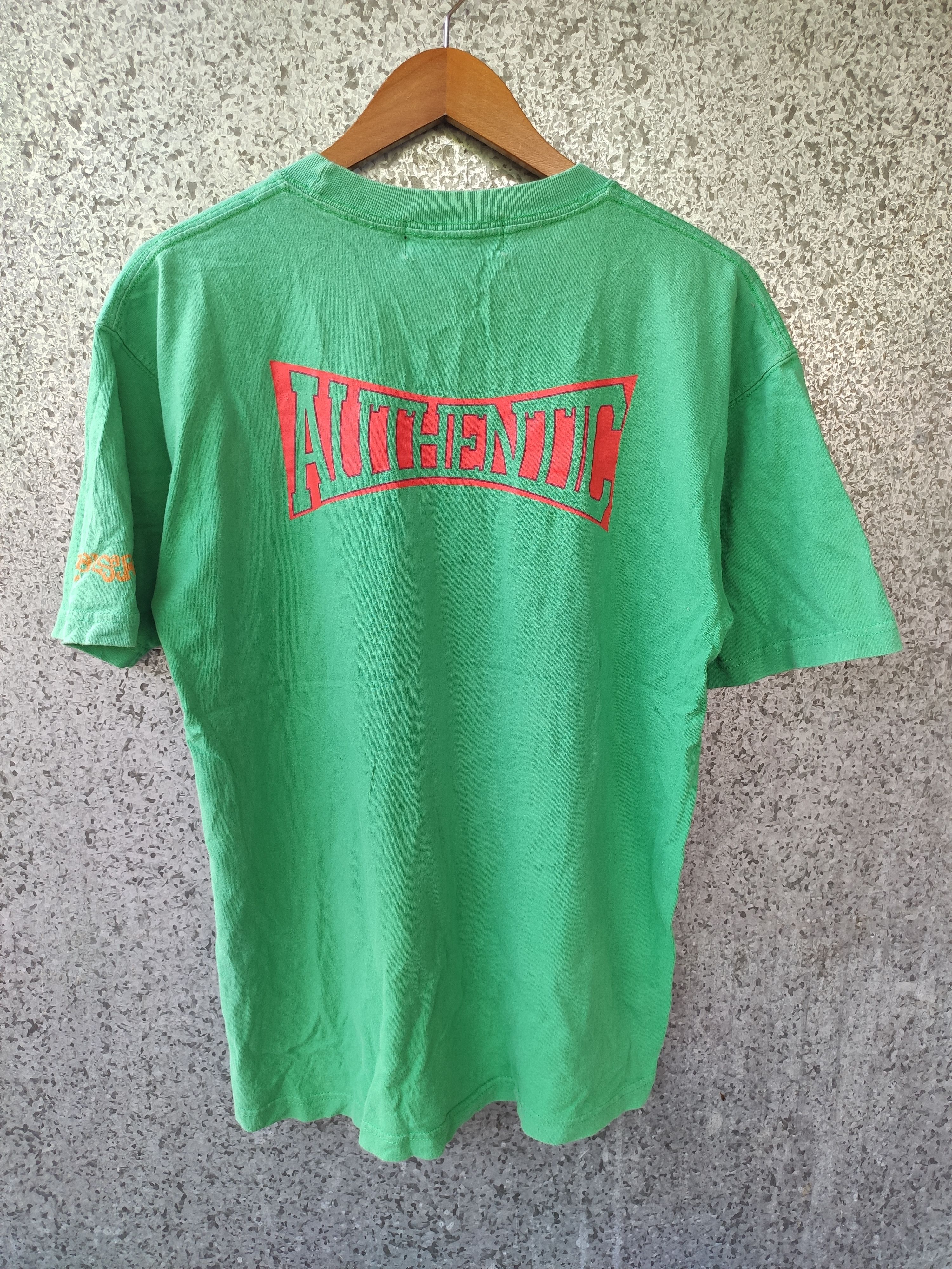 Japanese Brand 🔥 Vintage Gordon Smith t shirt made in Japan Size US M / EU 48-50 / 2 - 1 Thumbnail