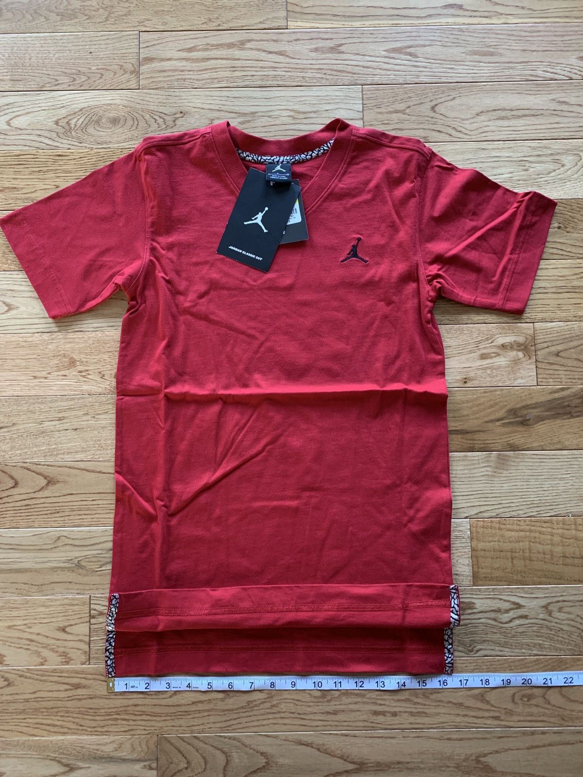 Jordan Brand Jordan v neck long t Size US S / EU 44-46 / 1 - 1 Thumbnail