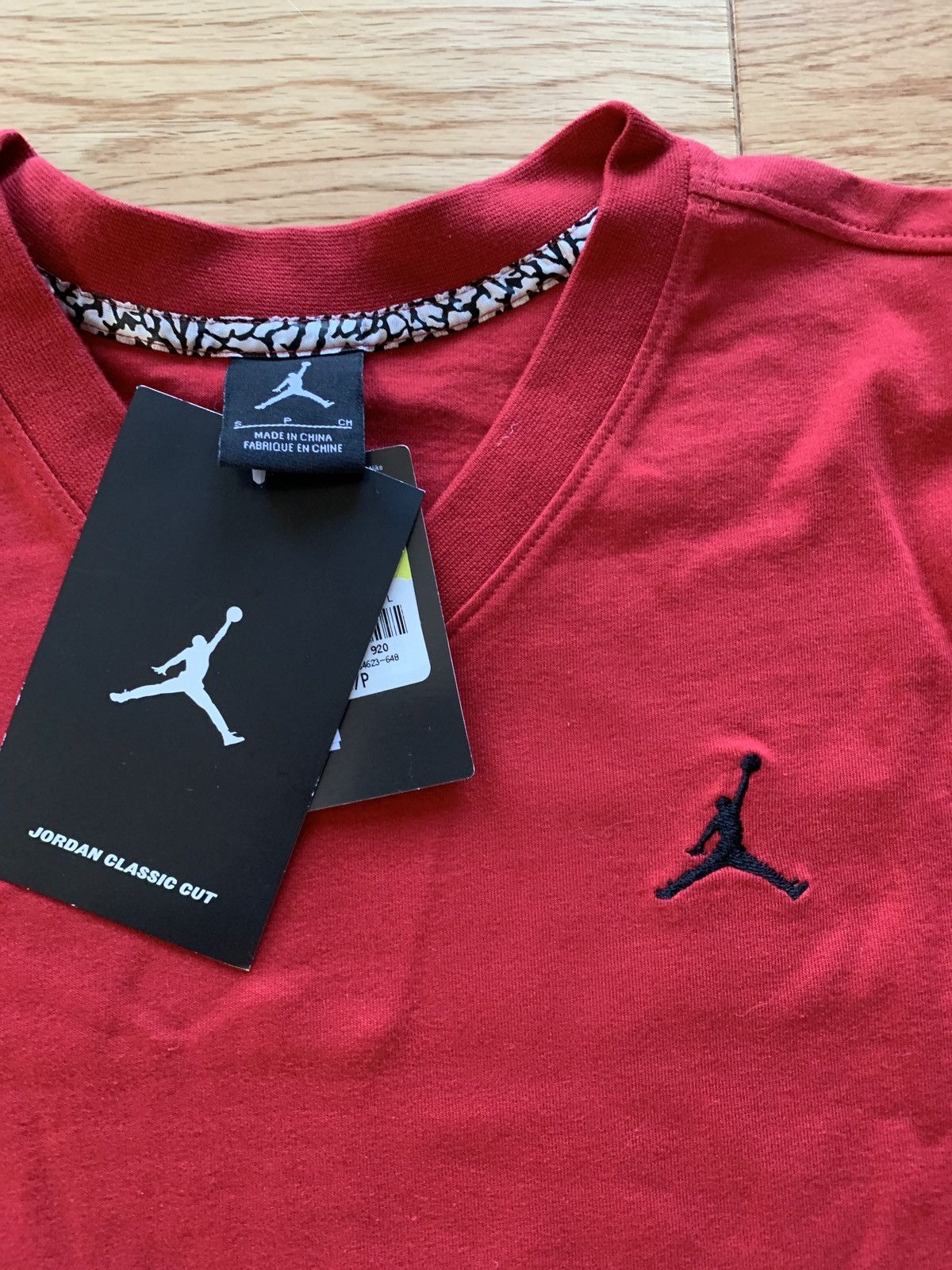 Jordan Brand Jordan v neck long t Size US S / EU 44-46 / 1 - 3 Thumbnail