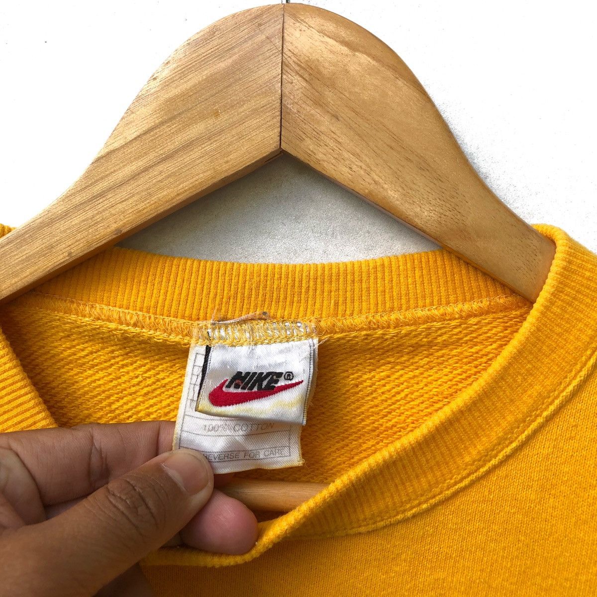 Nike × Vintage Vintage Nike Swoosh Yellow Colour Size US M / EU 48-50 / 2 - 5 Thumbnail