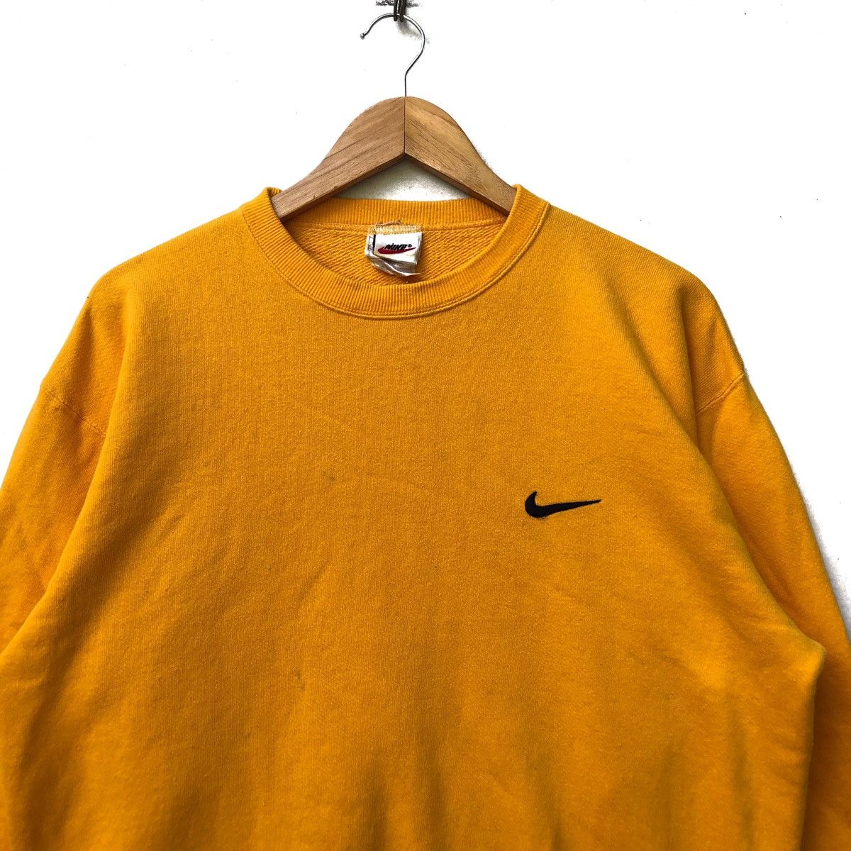 Nike × Vintage Vintage Nike Swoosh Yellow Colour Size US M / EU 48-50 / 2 - 2 Thumbnail