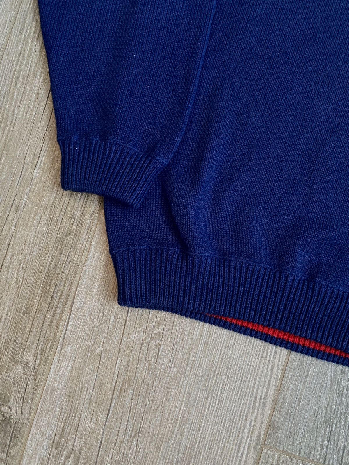 Tommy Hilfiger 🔥1990s Tommy Hilifiger Hand Knit Blue Crest Vintage Sweater Size US L / EU 52-54 / 3 - 4 Thumbnail