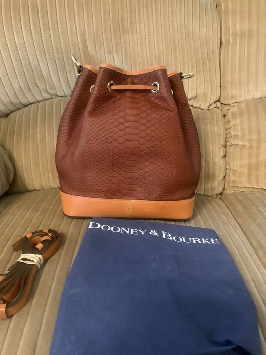 Dooney Bourke Dillen Drawstring Bag by DOONEY BOURKE Grailed