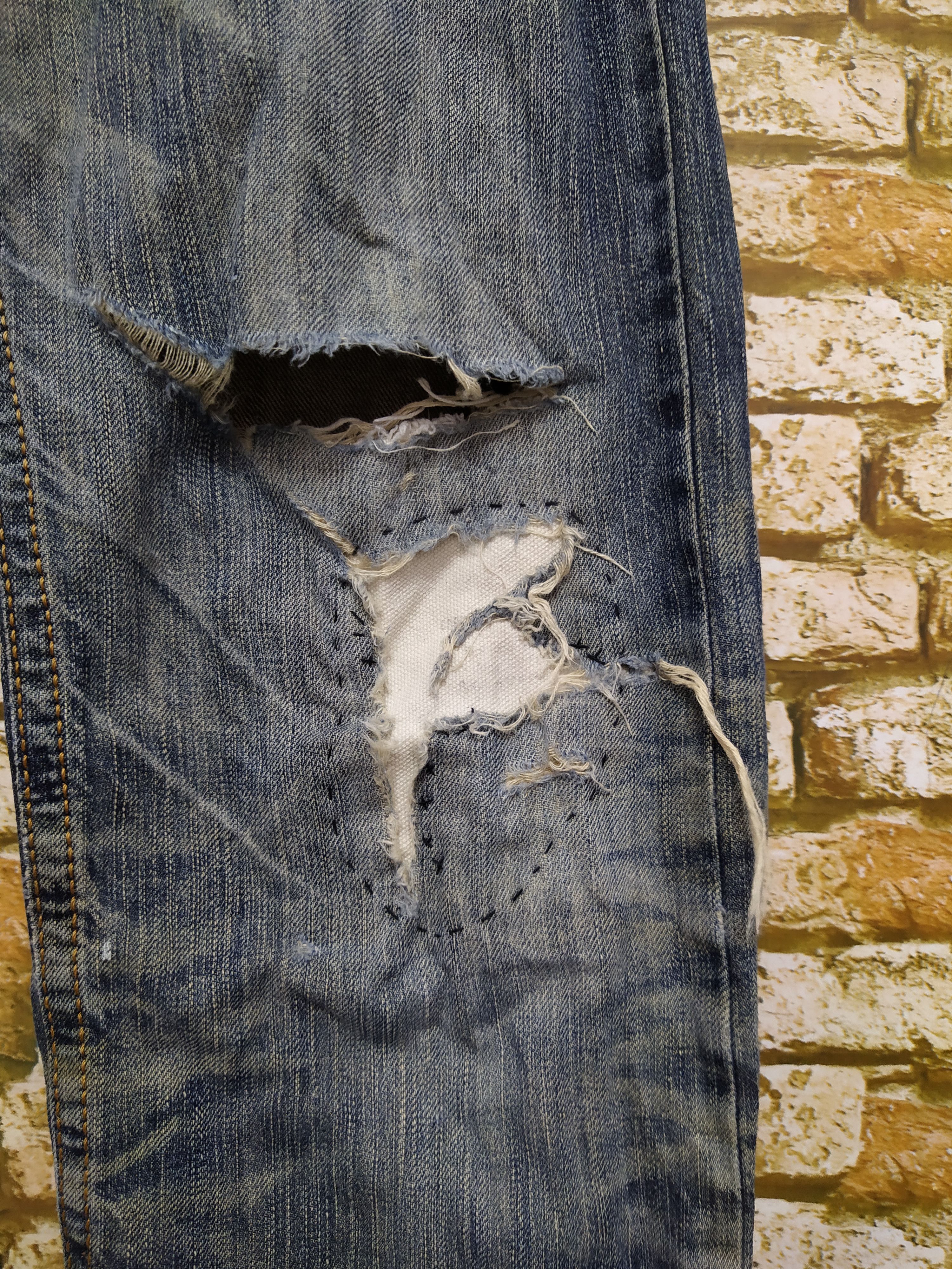 Edwin EDWIN JAPAN DISTRESSED DENIM LEATHER CRAFT (B386) W33 Size US 33 - 4 Thumbnail