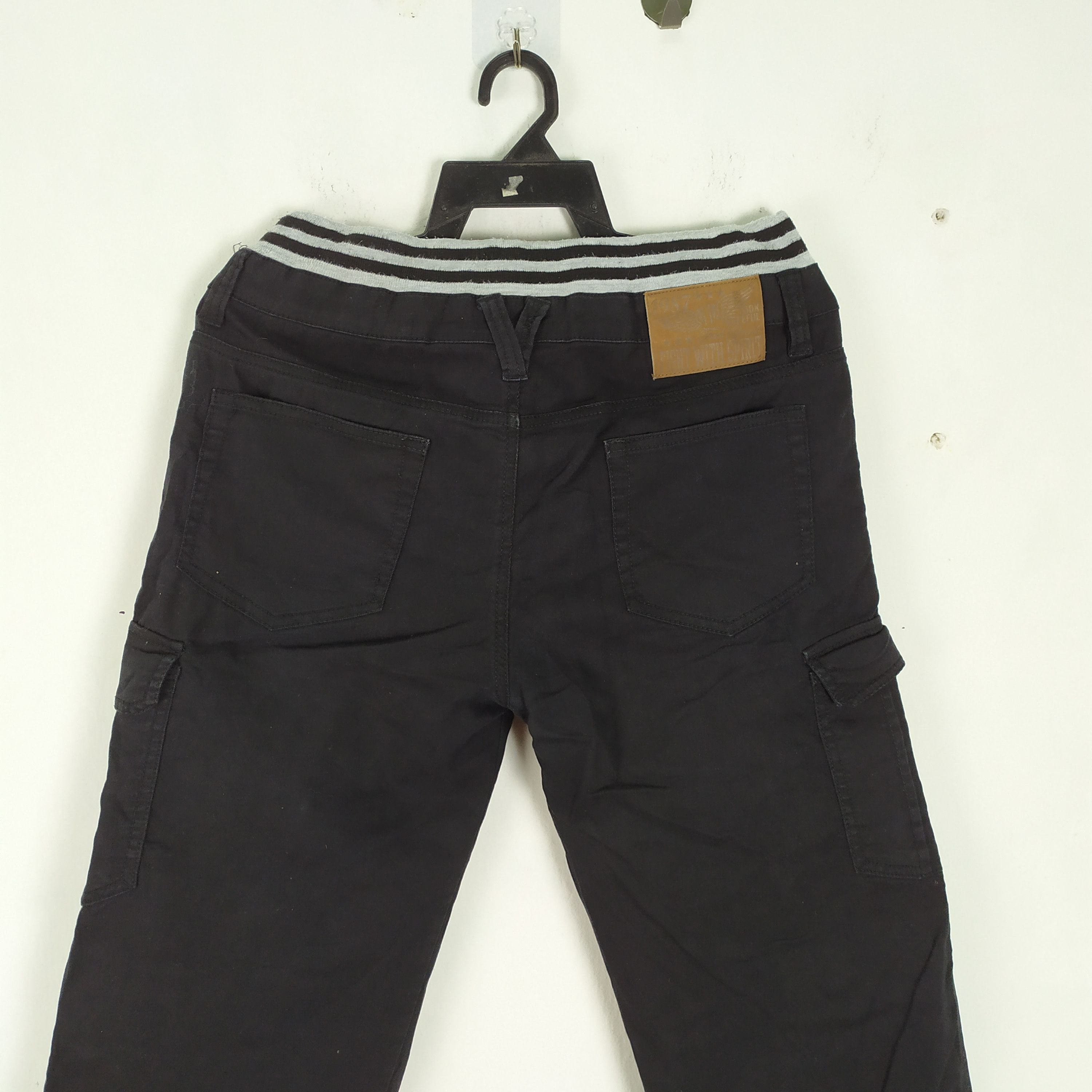 Japanese Brand TOPVALU Double waist Black Cargo Pants Multipocket waist 30 Size US 30 / EU 46 - 6 Thumbnail