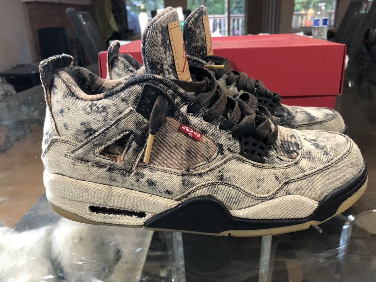 Bleached levi 4s online