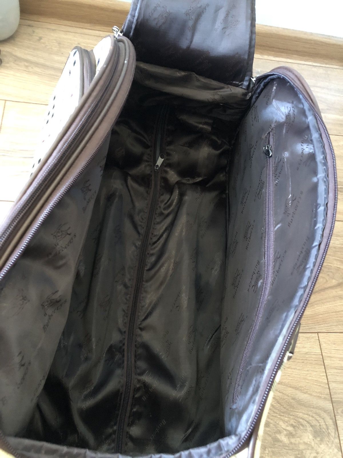 Burberry Vintage burberry rolling blue label luggage bag
