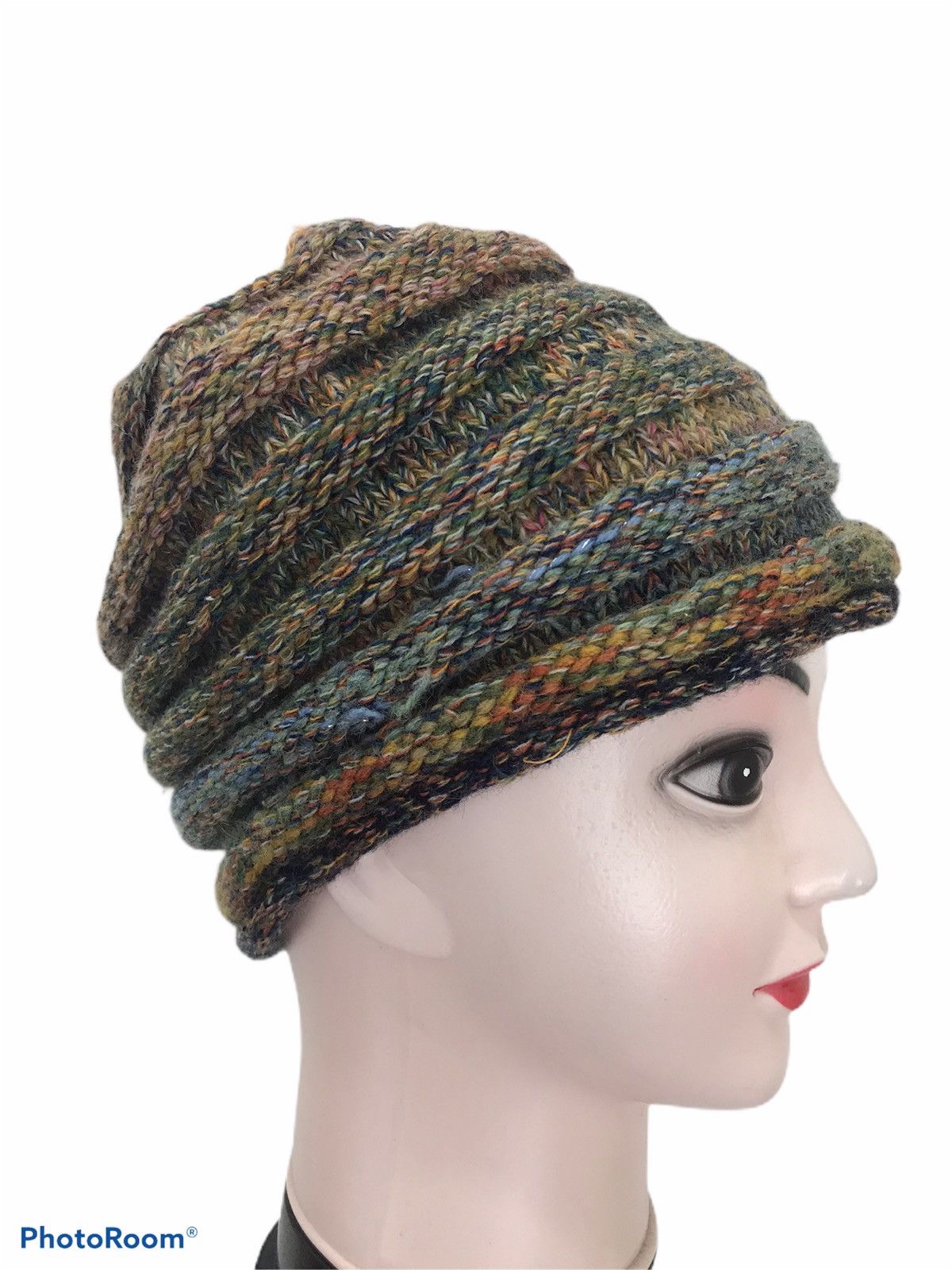 Vintage style beanie snow cap hat multicolor hippies
