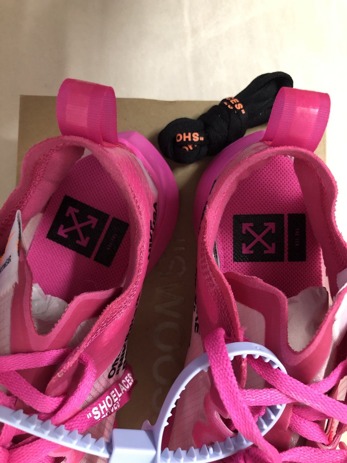Off-White Nike Offwhite OFF-WHITE x Zoom Fly SP Tulip Pink 2018 Size US 5.5 / EU 38 - 6 Thumbnail