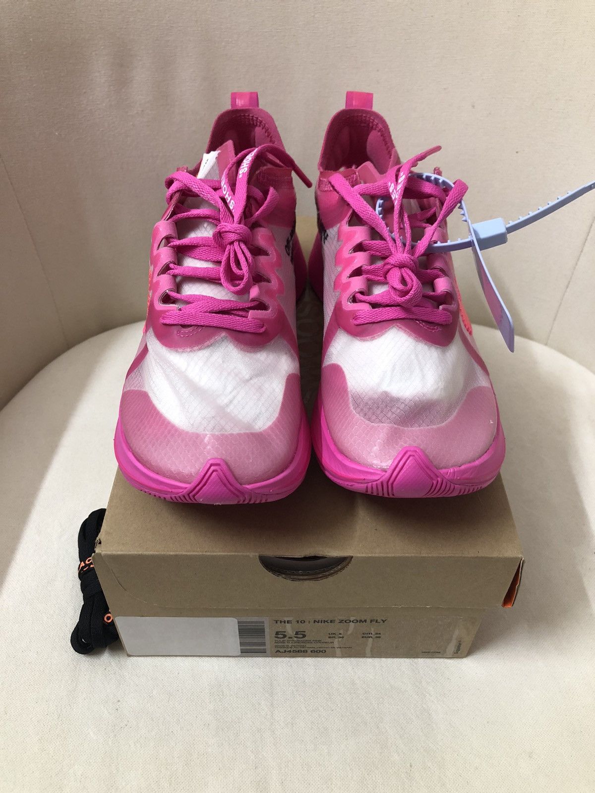 Off-White Nike Offwhite OFF-WHITE x Zoom Fly SP Tulip Pink 2018 Size US 5.5 / EU 38 - 2 Thumbnail