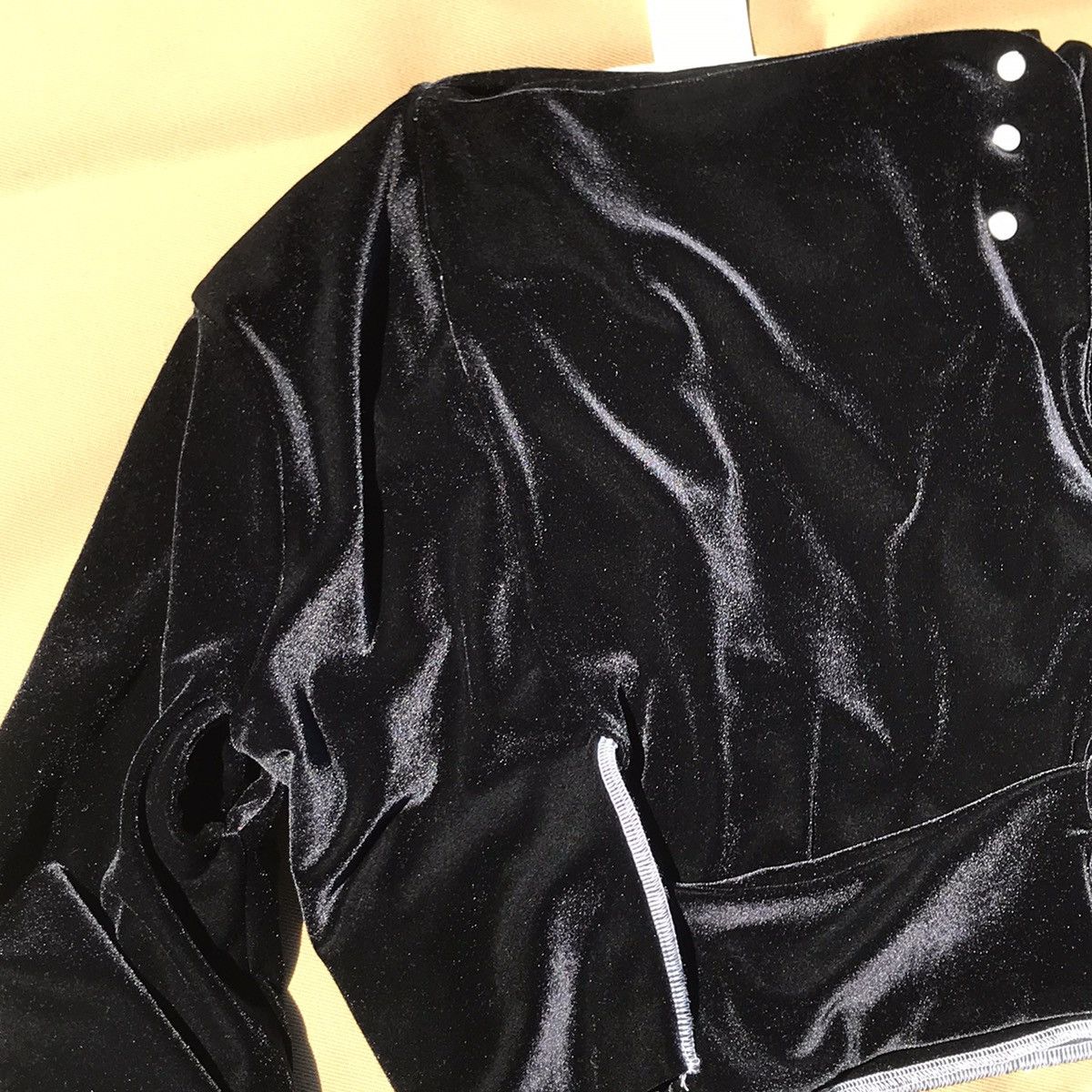 Eckhaus Latta AW16 Velvet Pearl Snap Button Asymmetrical Top Size US M / EU 48-50 / 2 - 5 Thumbnail