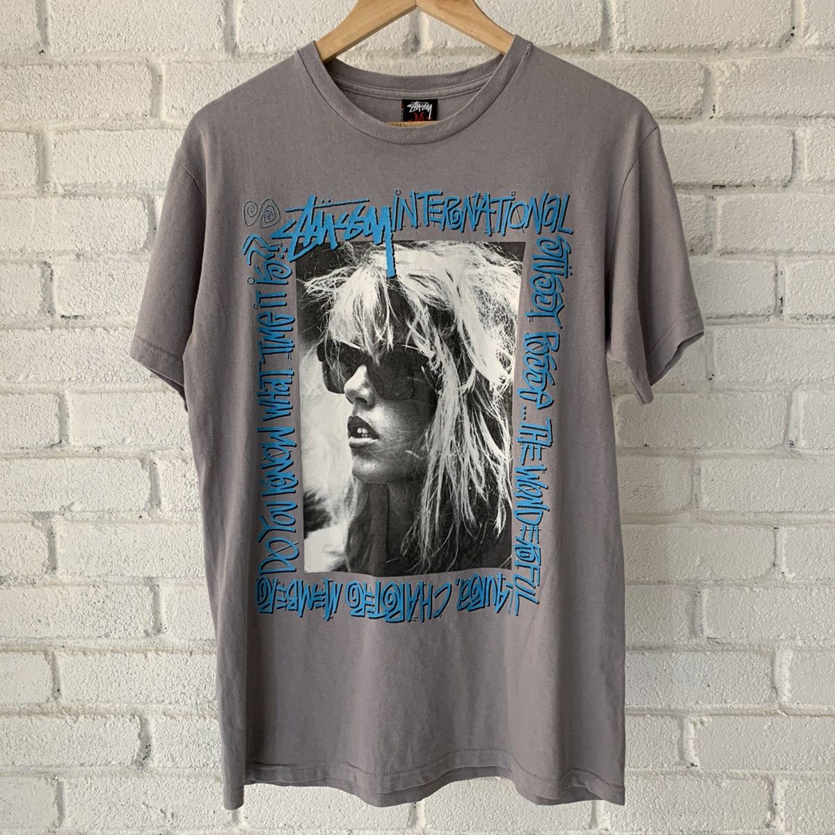 【STUSSY】LAURA TEE ★すぐ品切れ★ Laura Tee – Black | Tees | Stüssy