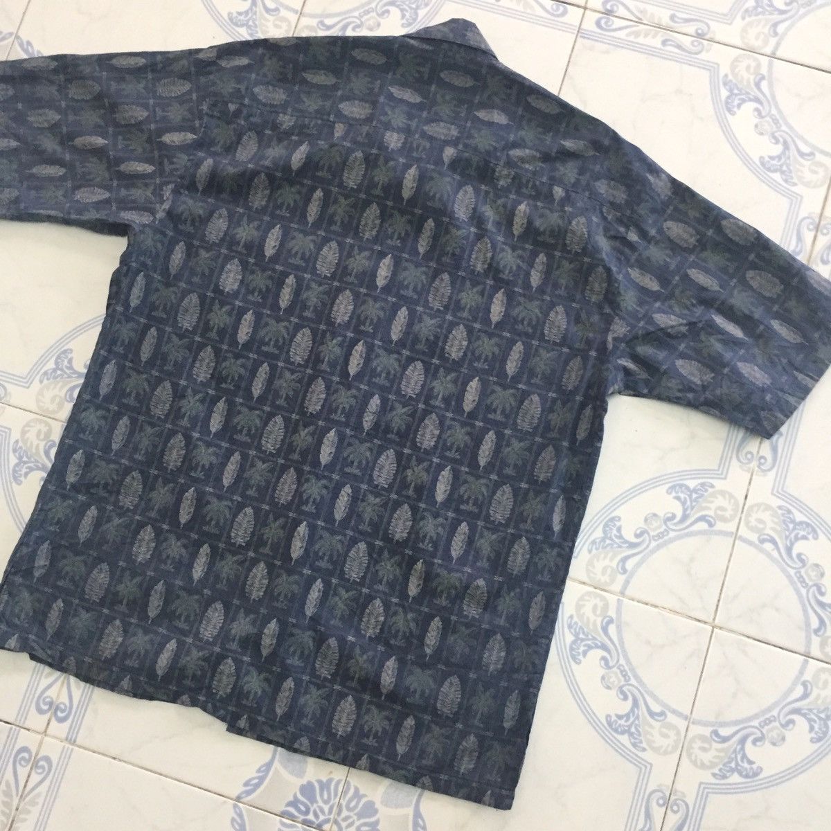Tori Richard Tori Richard Button Up Short Sleeve Tshirt Size US S / EU 44-46 / 1 - 7 Thumbnail