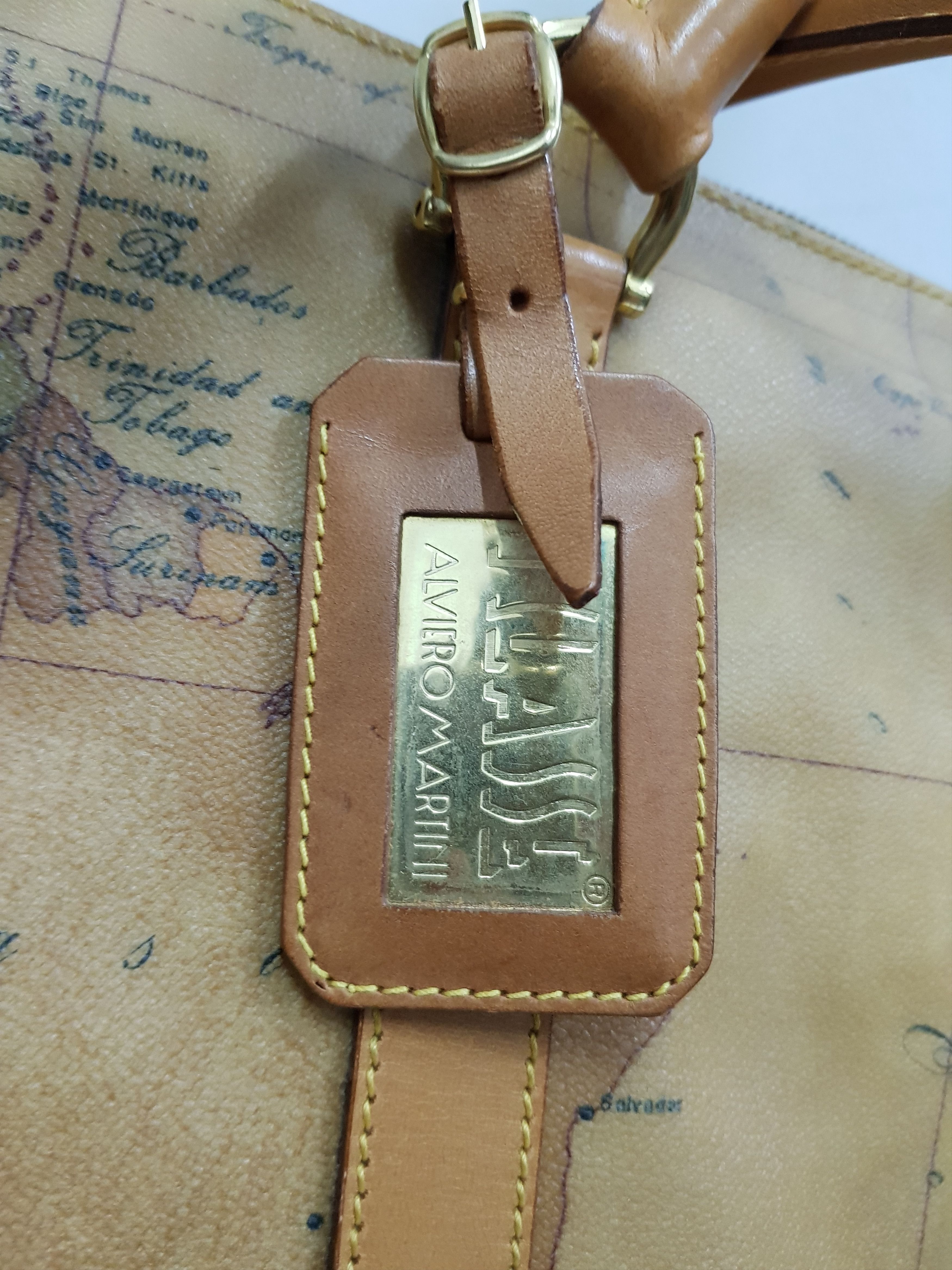 Alviero Martini Authentic 🔥 Alviero Martini Travel Bag Italy Size ONE SIZE - 2 Thumbnail