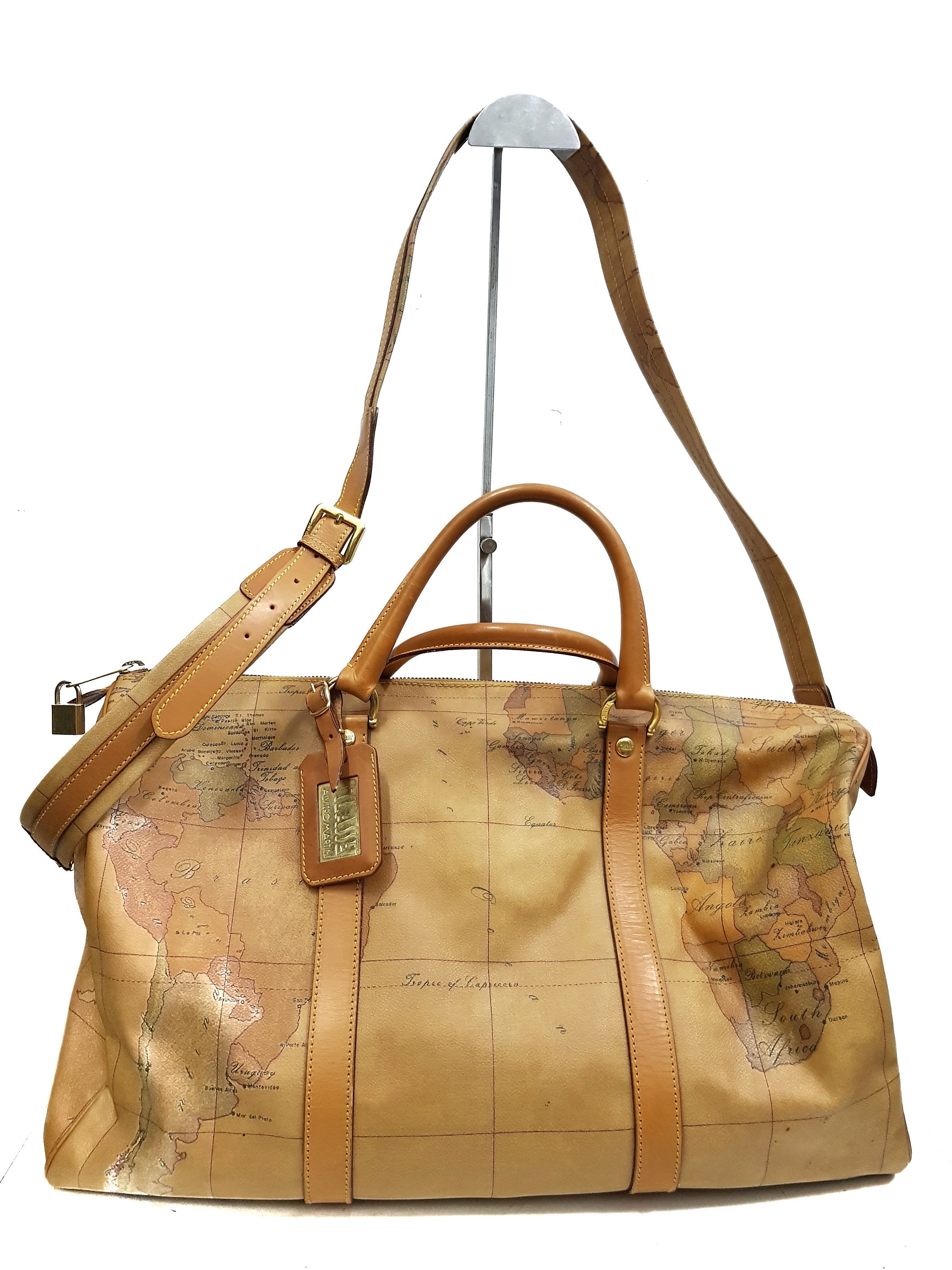 Alviero Martini Authentic 🔥 Alviero Martini Travel Bag Italy Size ONE SIZE - 1 Thumbnail
