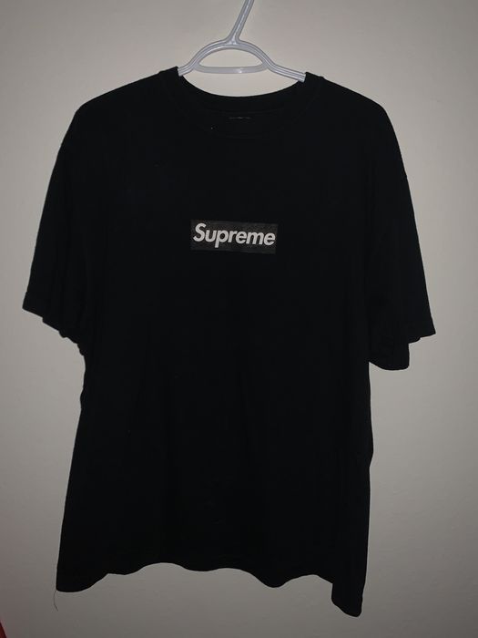 Supreme neighborhood clearance tee