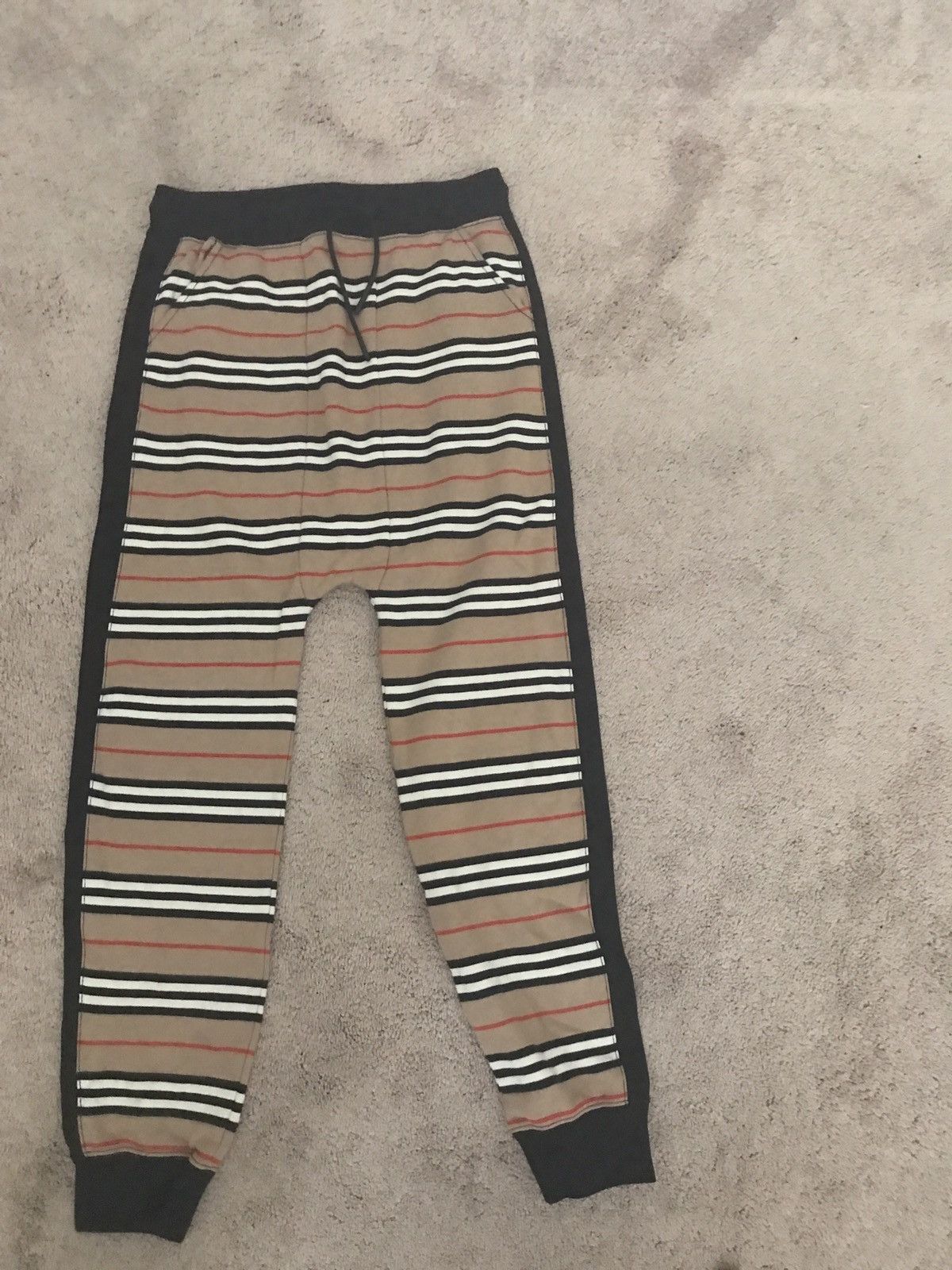 Burberry Burberry Sweatpants Size US 29 - 1 Thumbnail