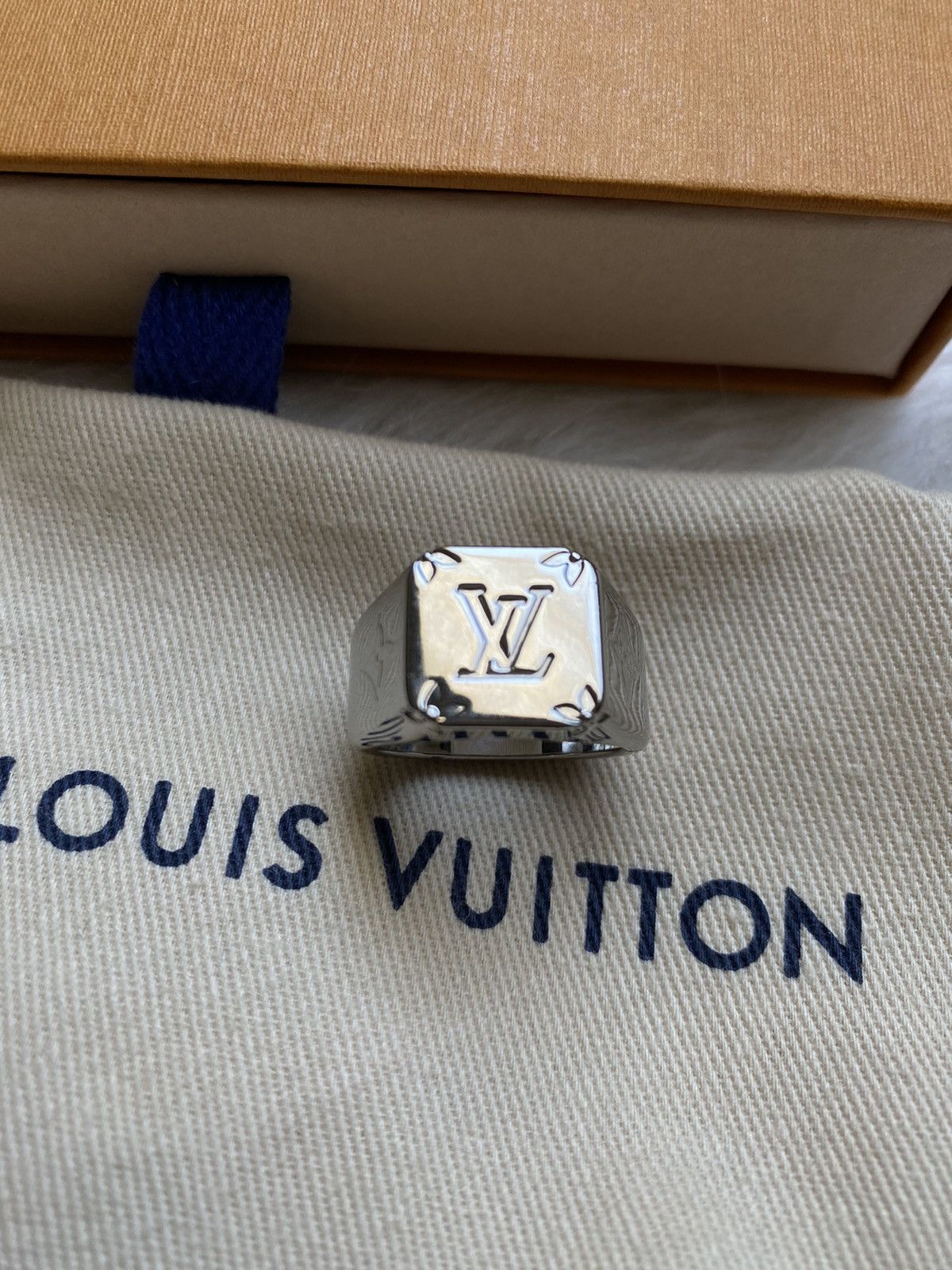 LOUIS VUITTON Signet ring M bague M62487｜Product Code：2100300991713｜BRAND  OFF Online Store