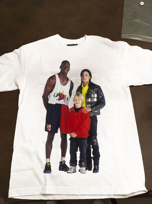 Macaulay culkin michael cheap jackson michael jordan shirt