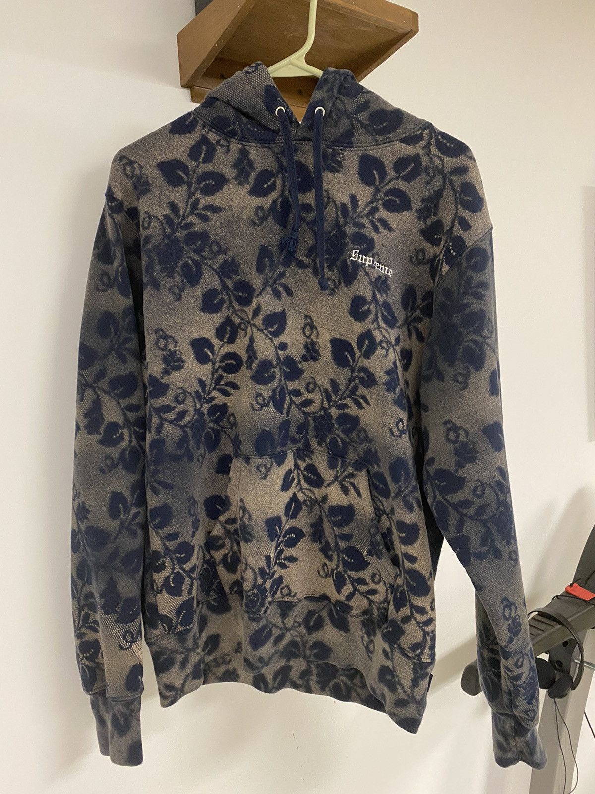 Supreme Supreme Bleached Lace Hooded Sweatshirt | Grailed
