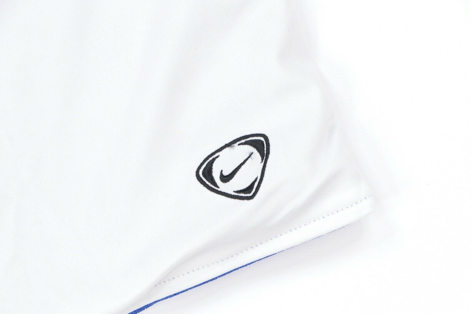 Nike Vintage Nike Total 90 Reversible Soccer Shorts Blue White M Size US 30 / EU 46 - 8 Thumbnail