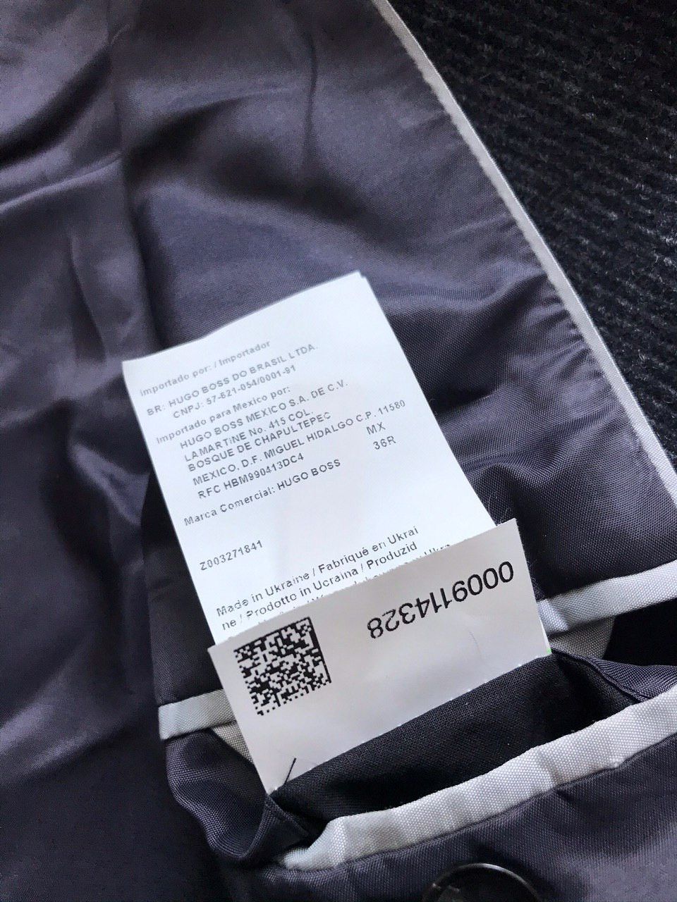 Hugo Boss Hugo boss mans wool grey coat Size US S / EU 44-46 / 1 - 9 Thumbnail